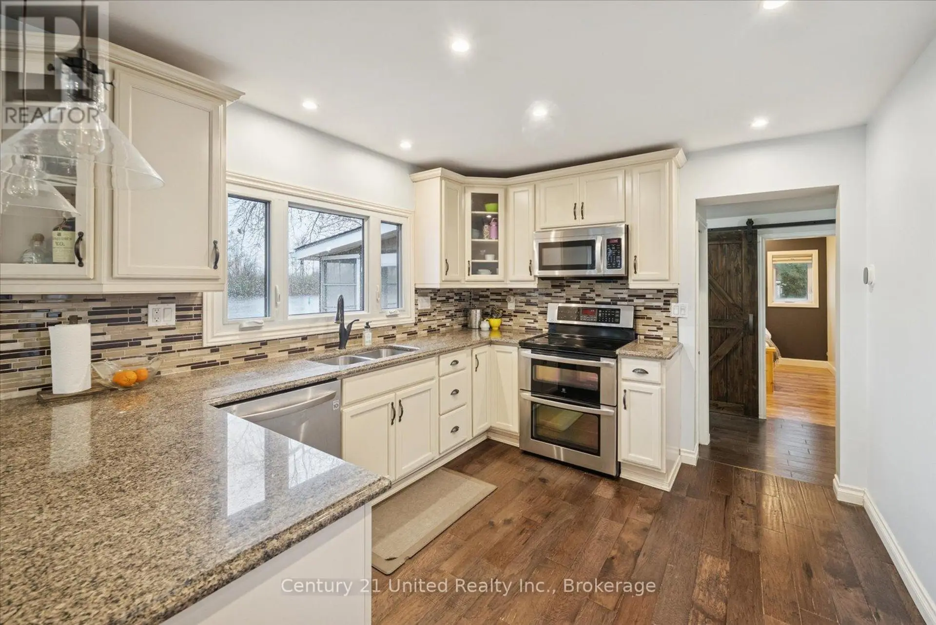 266 GREENWOOD ROAD - Image 14