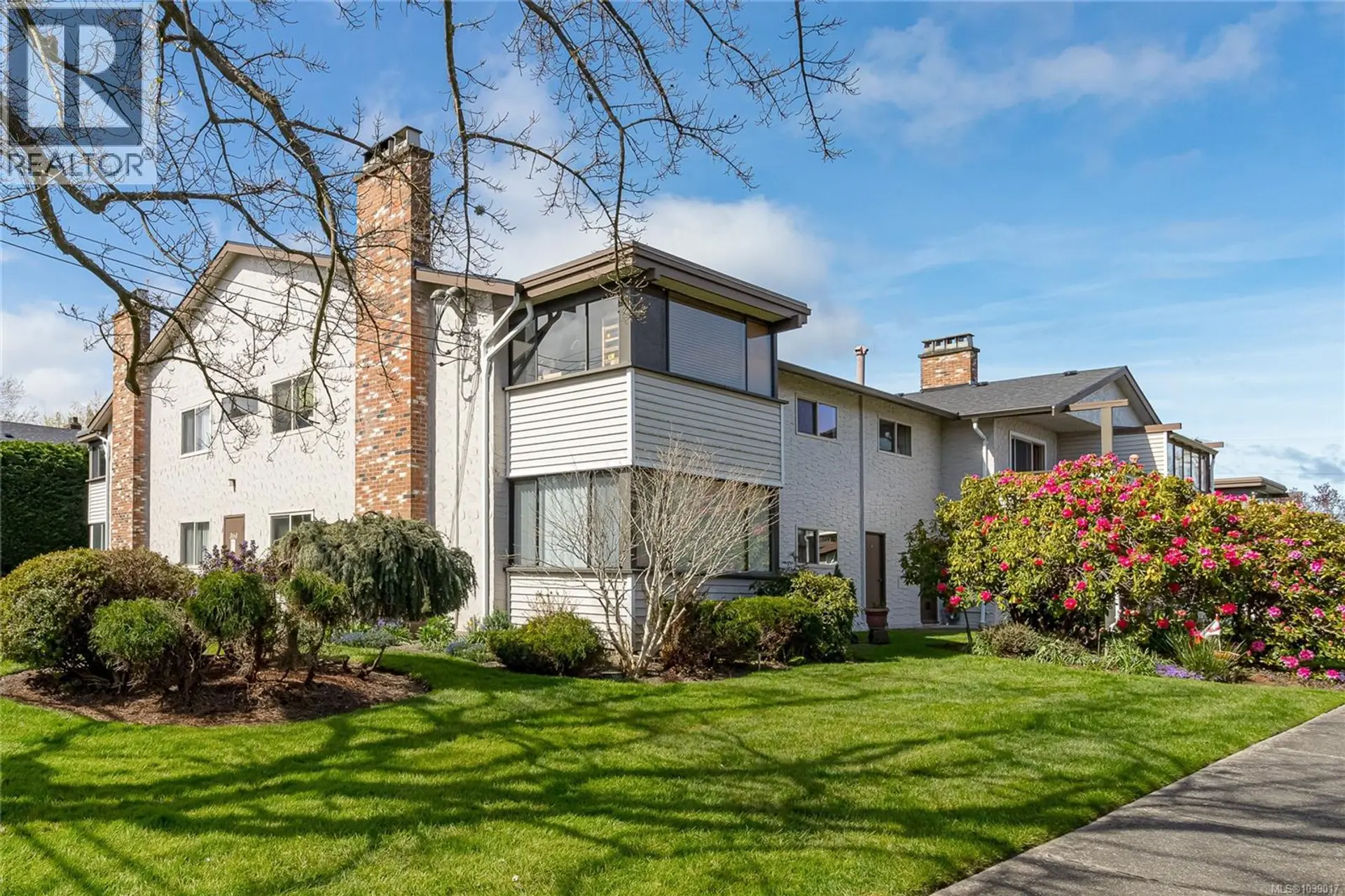 Property at #205 3160 Irma St, Victoria, BC