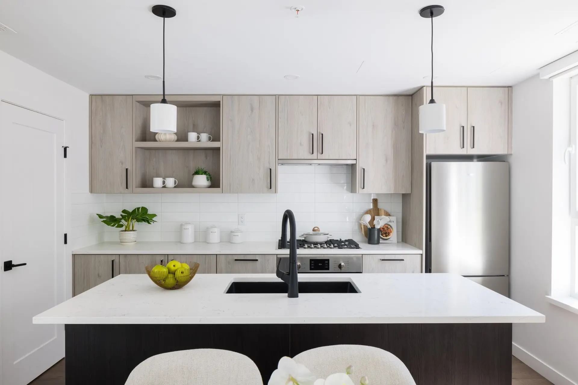 6829 Cambie Street - Image 4