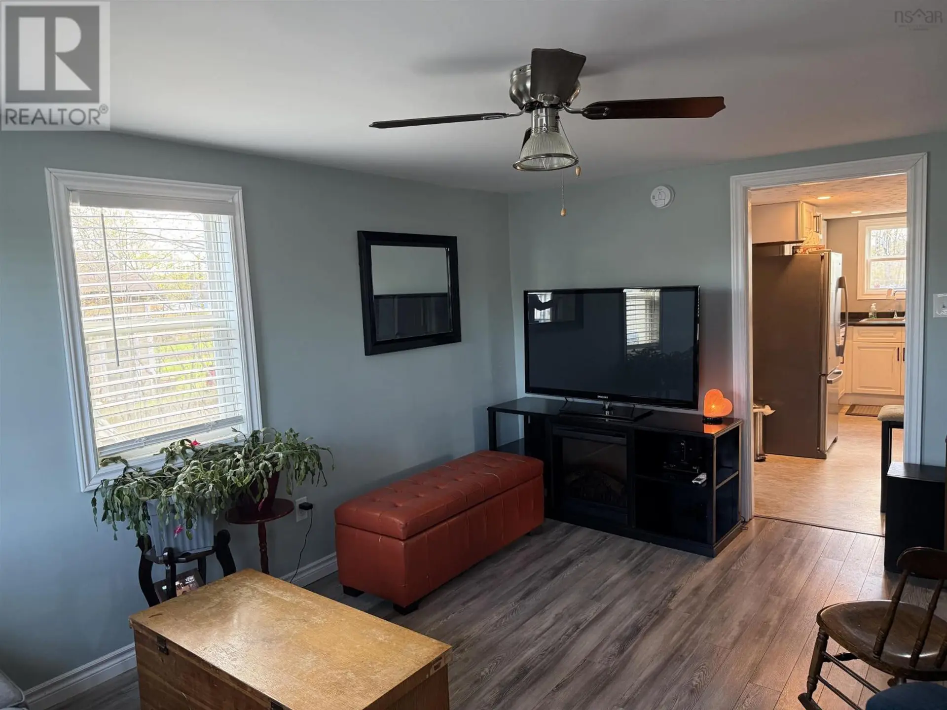 39 Coll Avenue - Image 6
