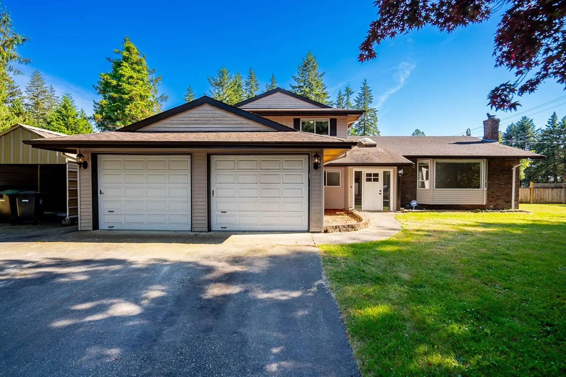 Property at 25016 59 Avenue, Langley, BC