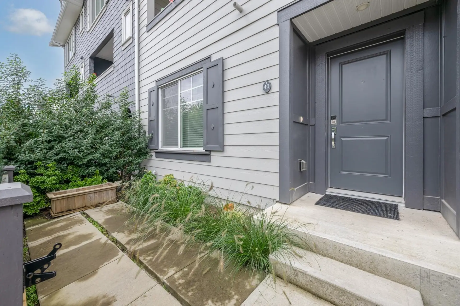 #40 15489 99a Avenue - Image 3