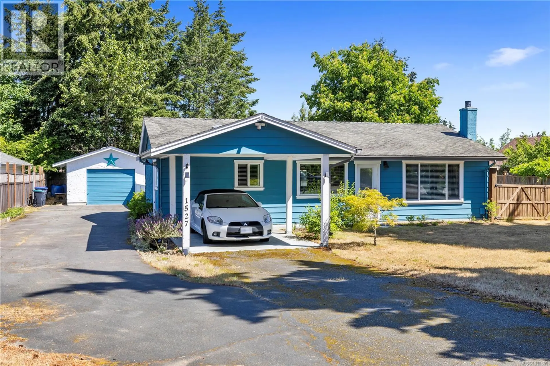 Property at 1527 Dalmatian Dr, Parksville, BC