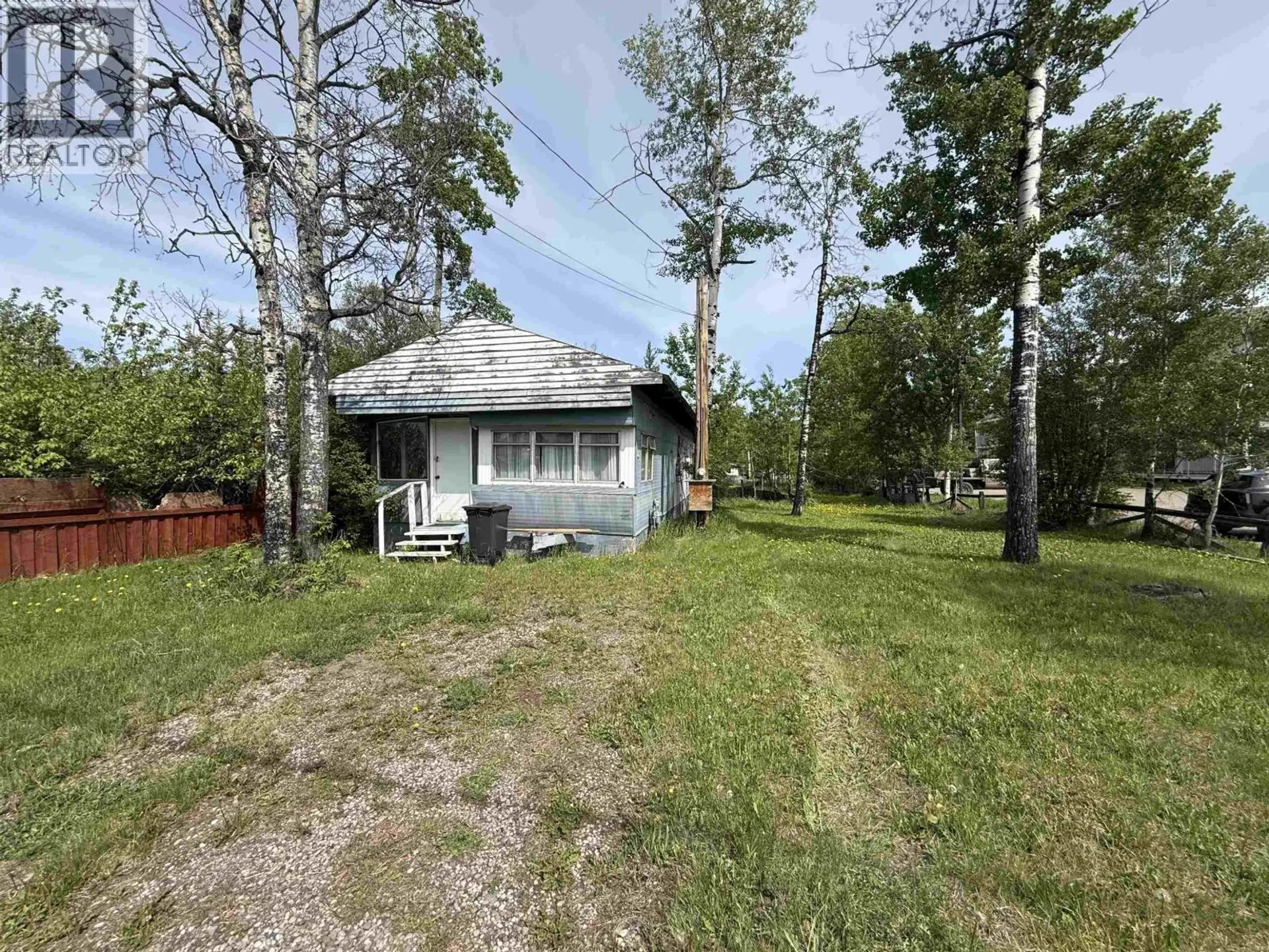 Property at 10105 PAQUETTE AVENUE, Hudsons Hope, BC