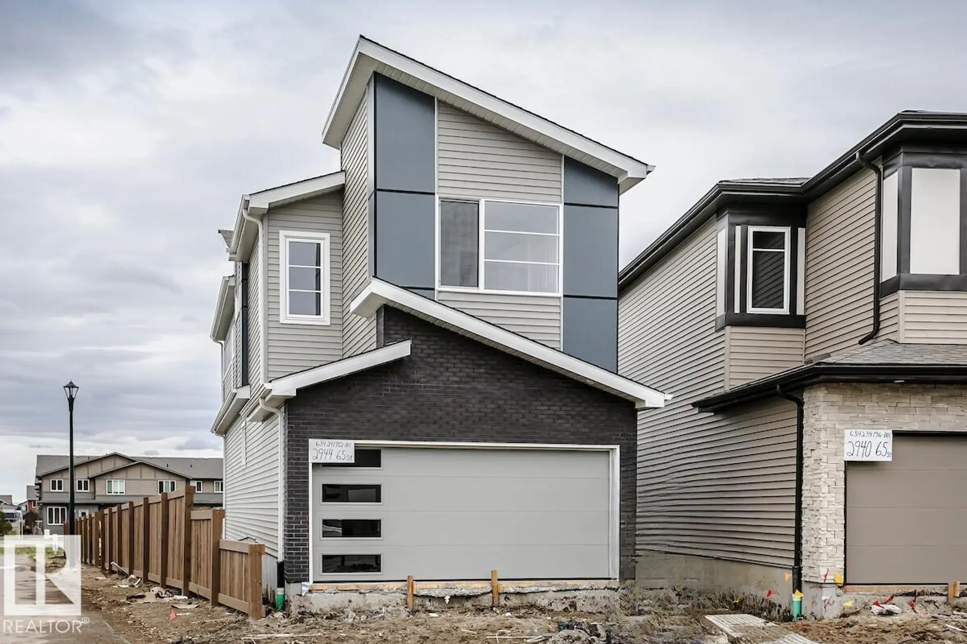 2944 65 ST SW - Image 1
