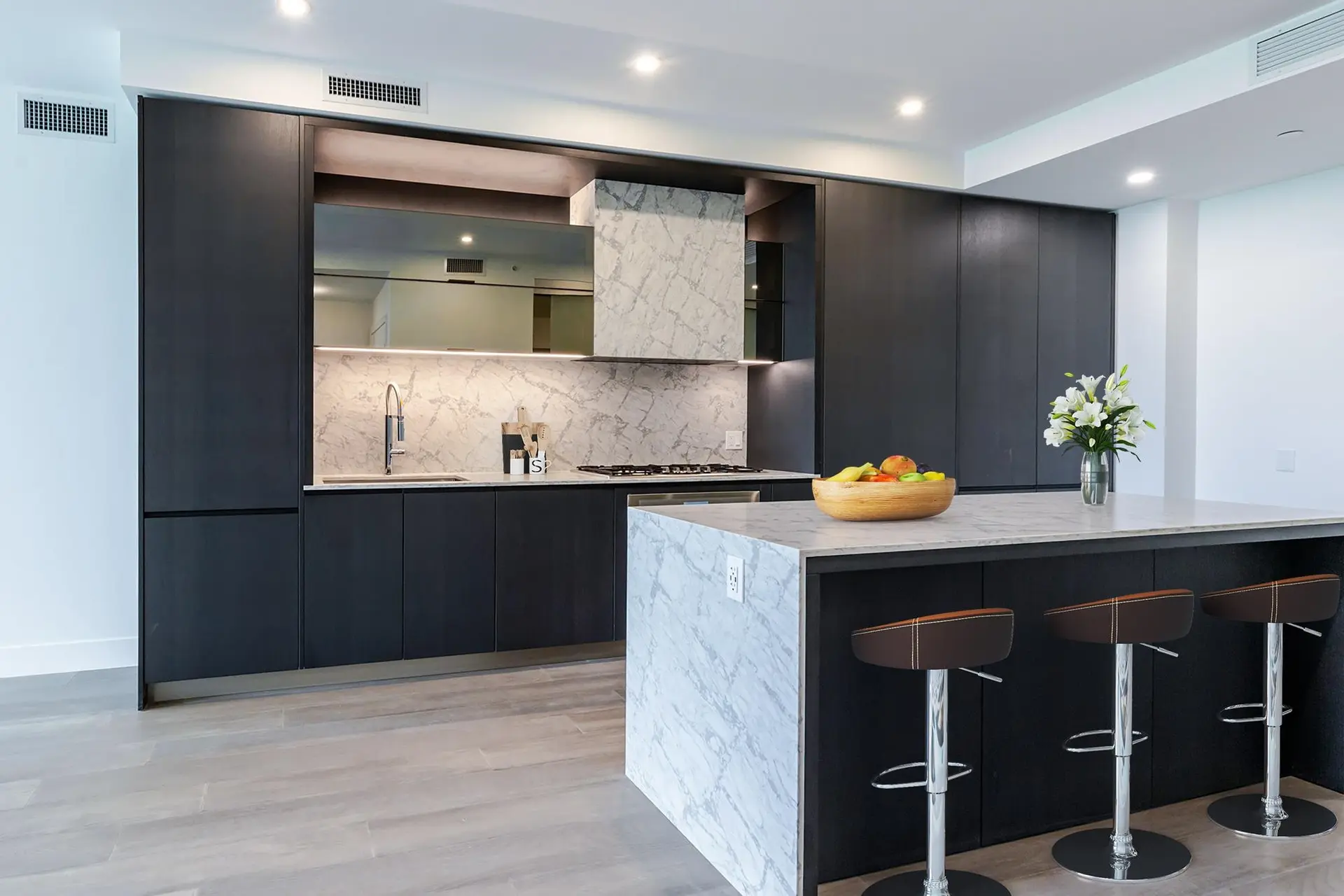 #314 1342 Johnston Street - Image 6