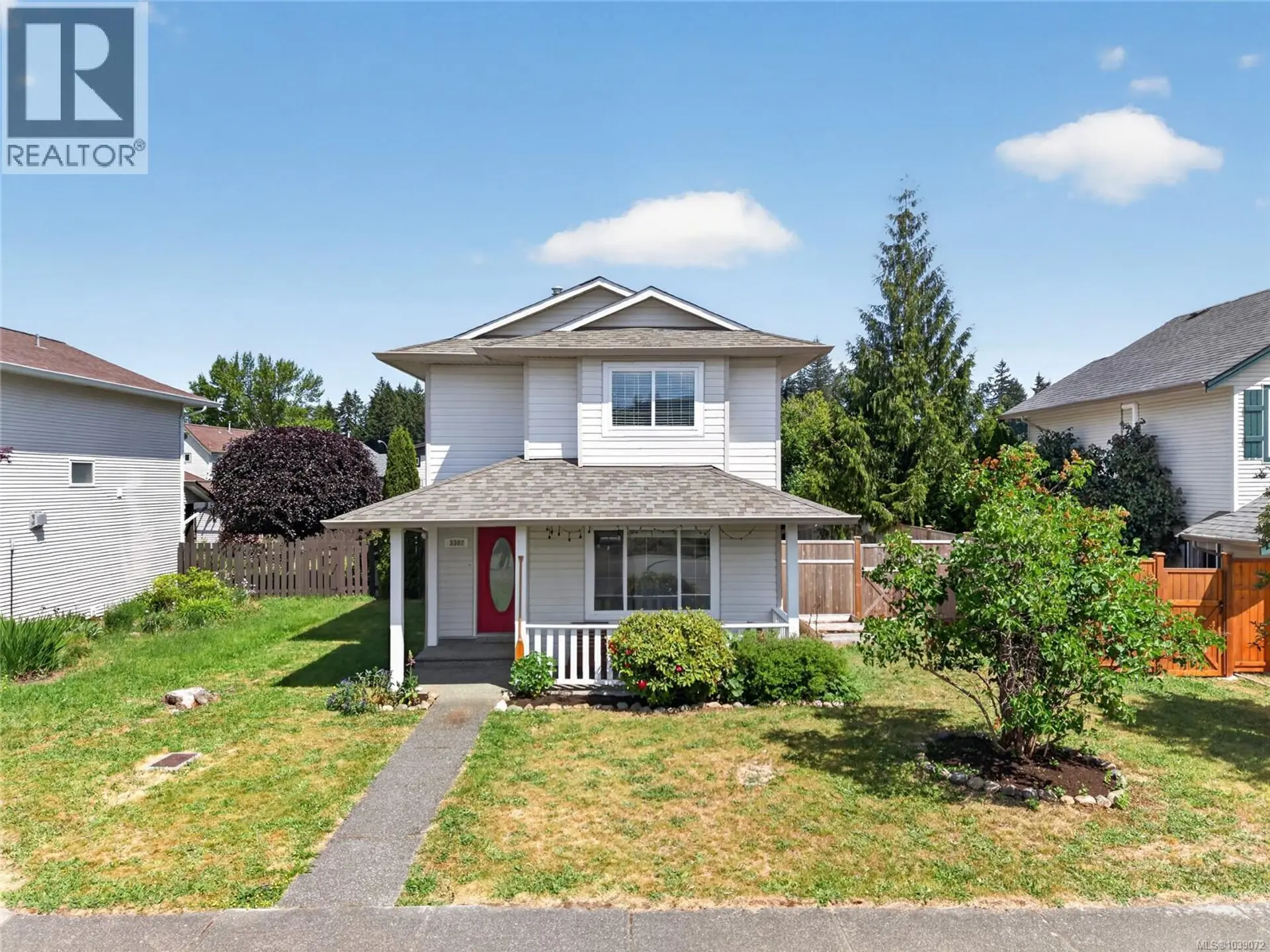 Property at 3302 Ninth St, Cumberland, BC