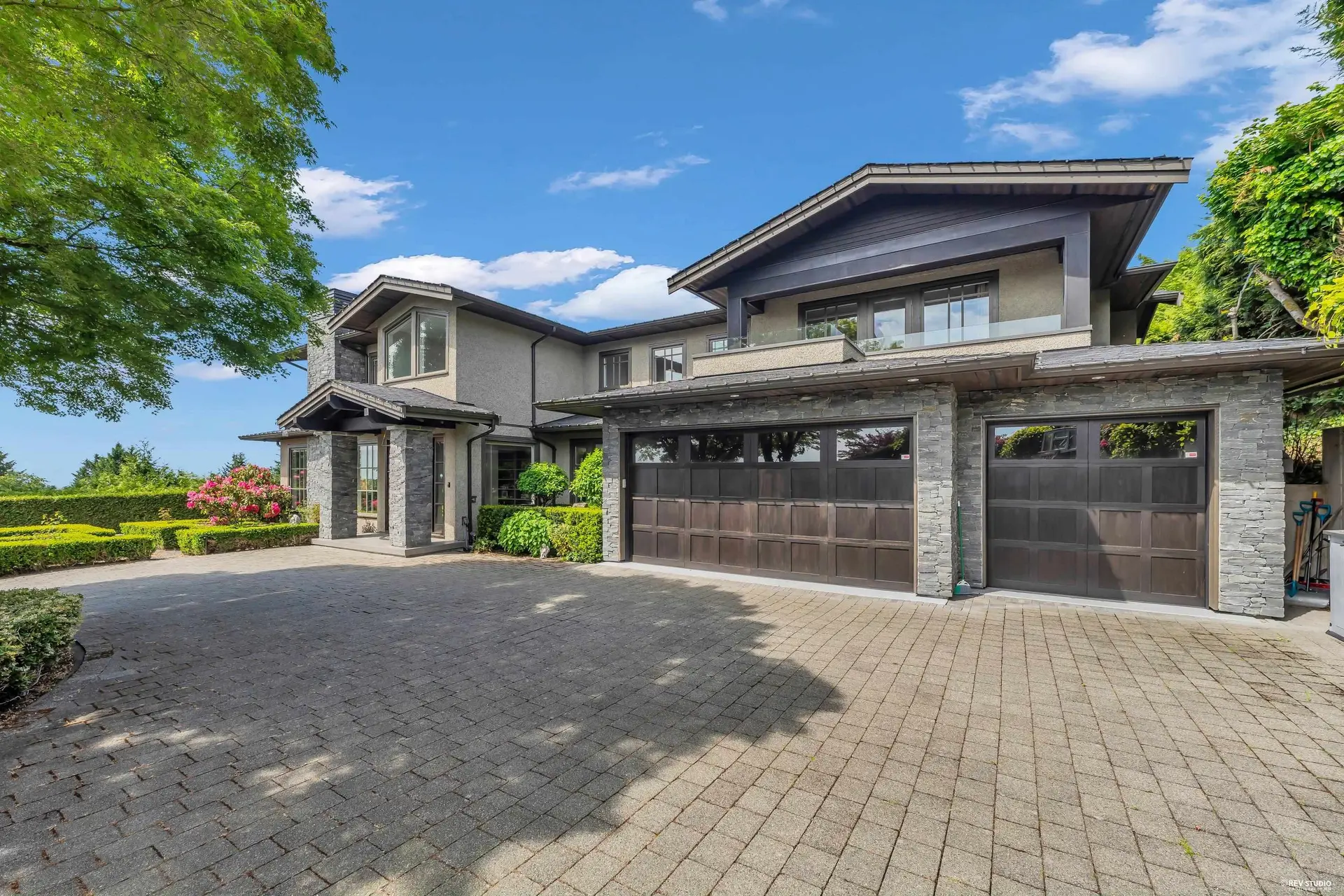 Property at 1108 Highland Place, West Vancouver, BC