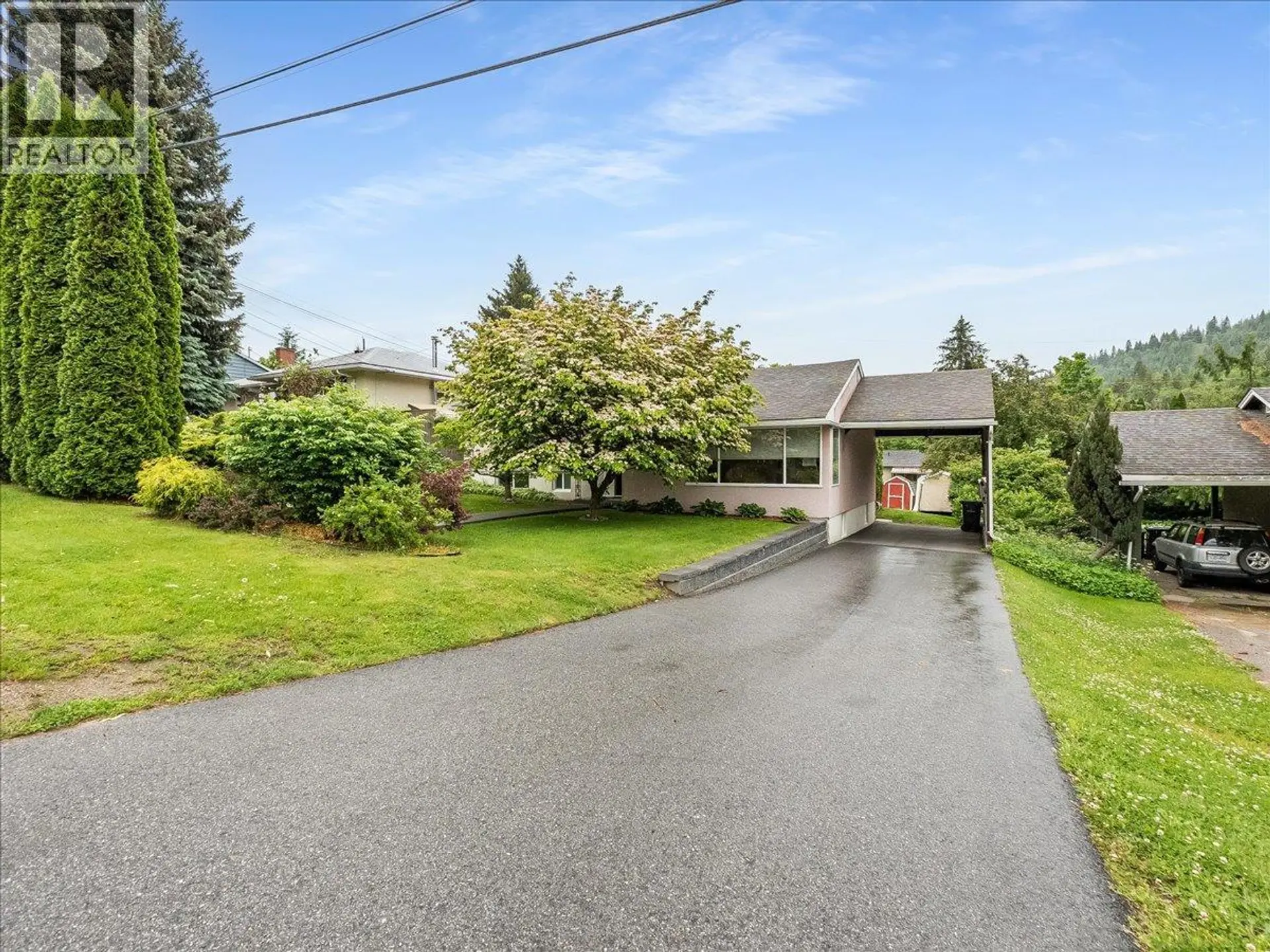 Property at 806 10th Street, Castlegar, BC