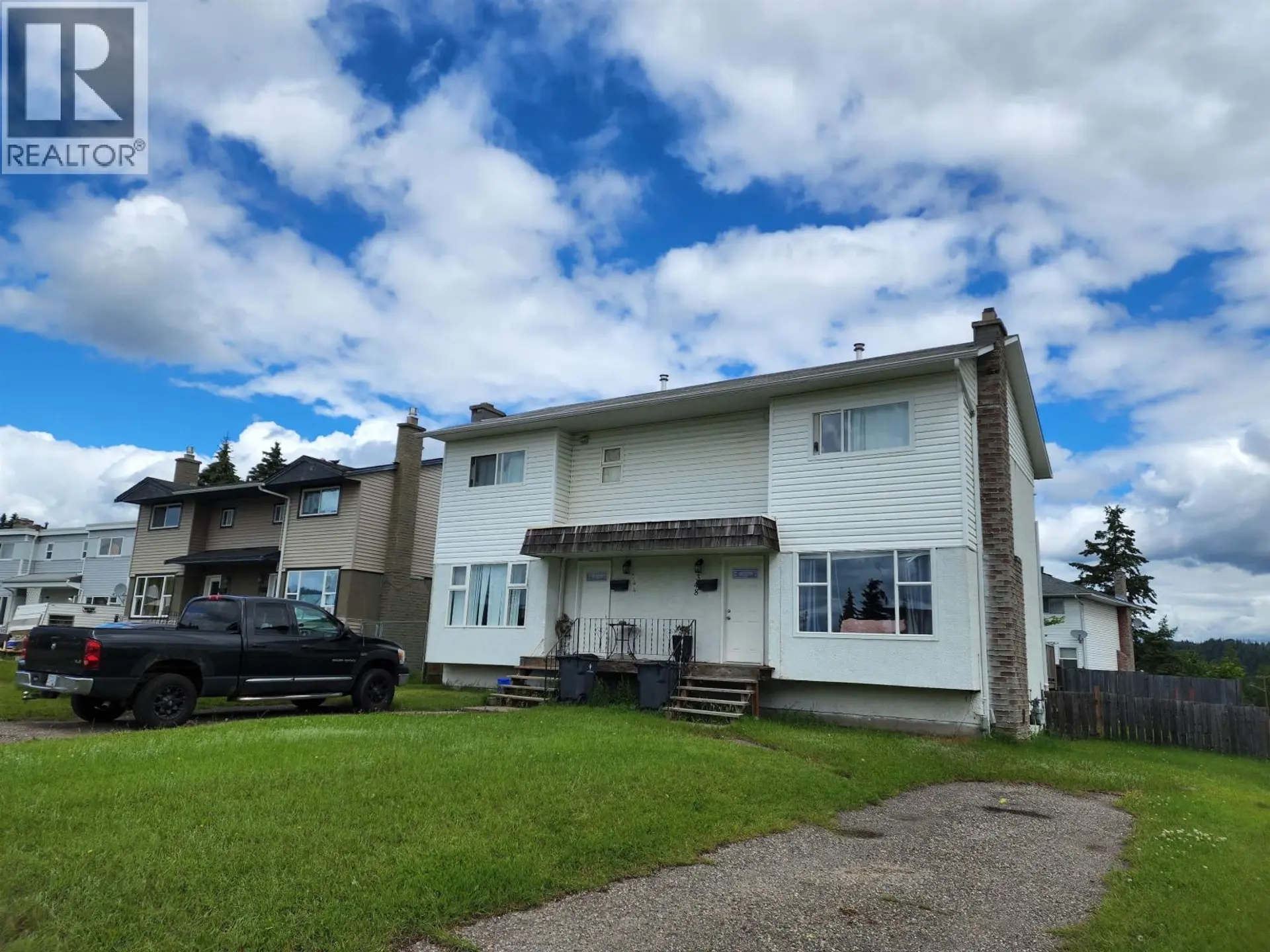 344-348 MCINTYRE CRESCENT - Image 2