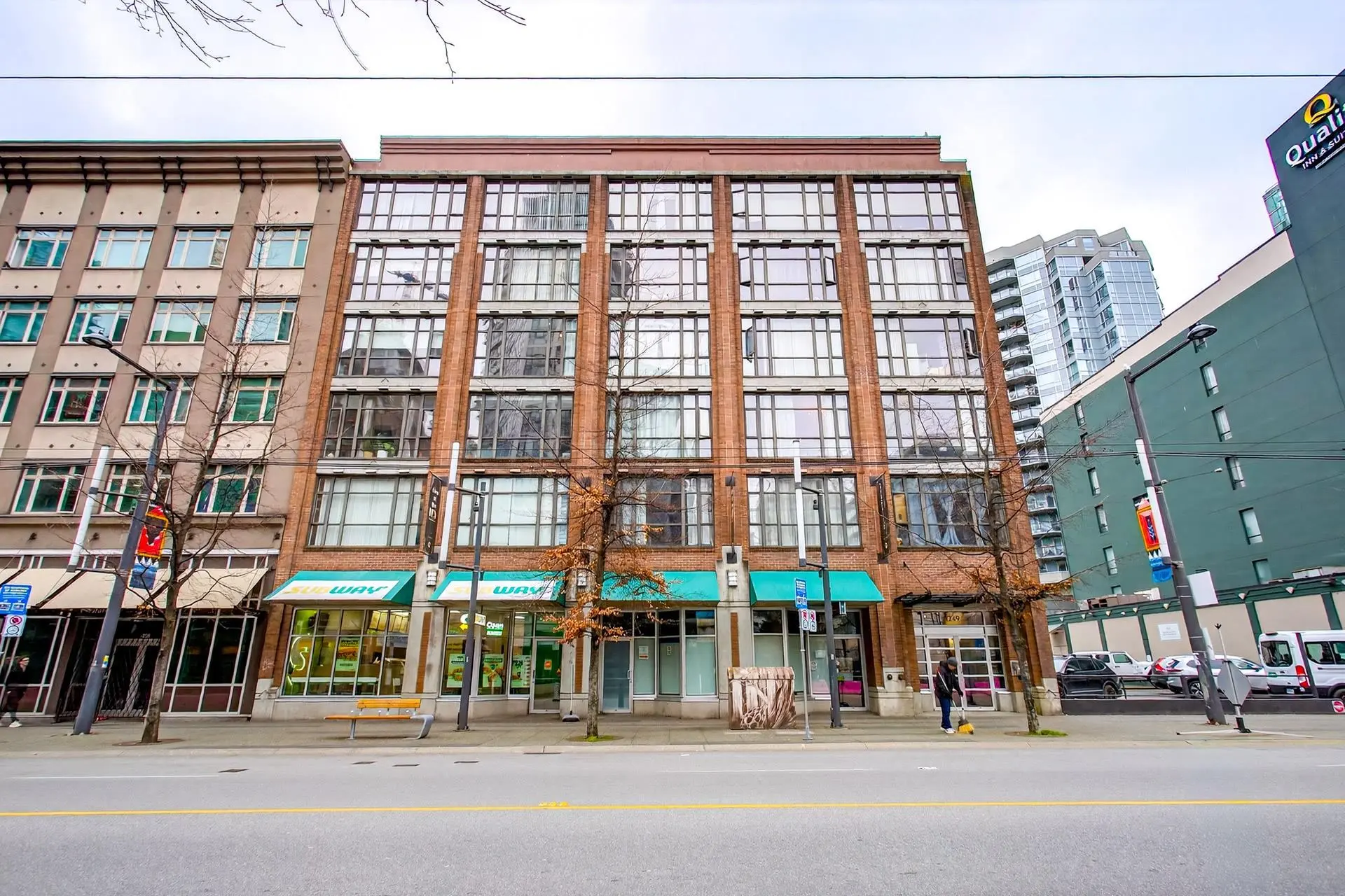#507 1249 Granville Street - Image 2