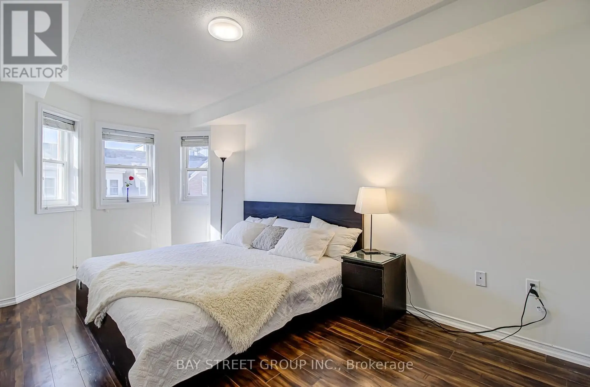 #87 760 LAWRENCE AVENUE SW - Image 7