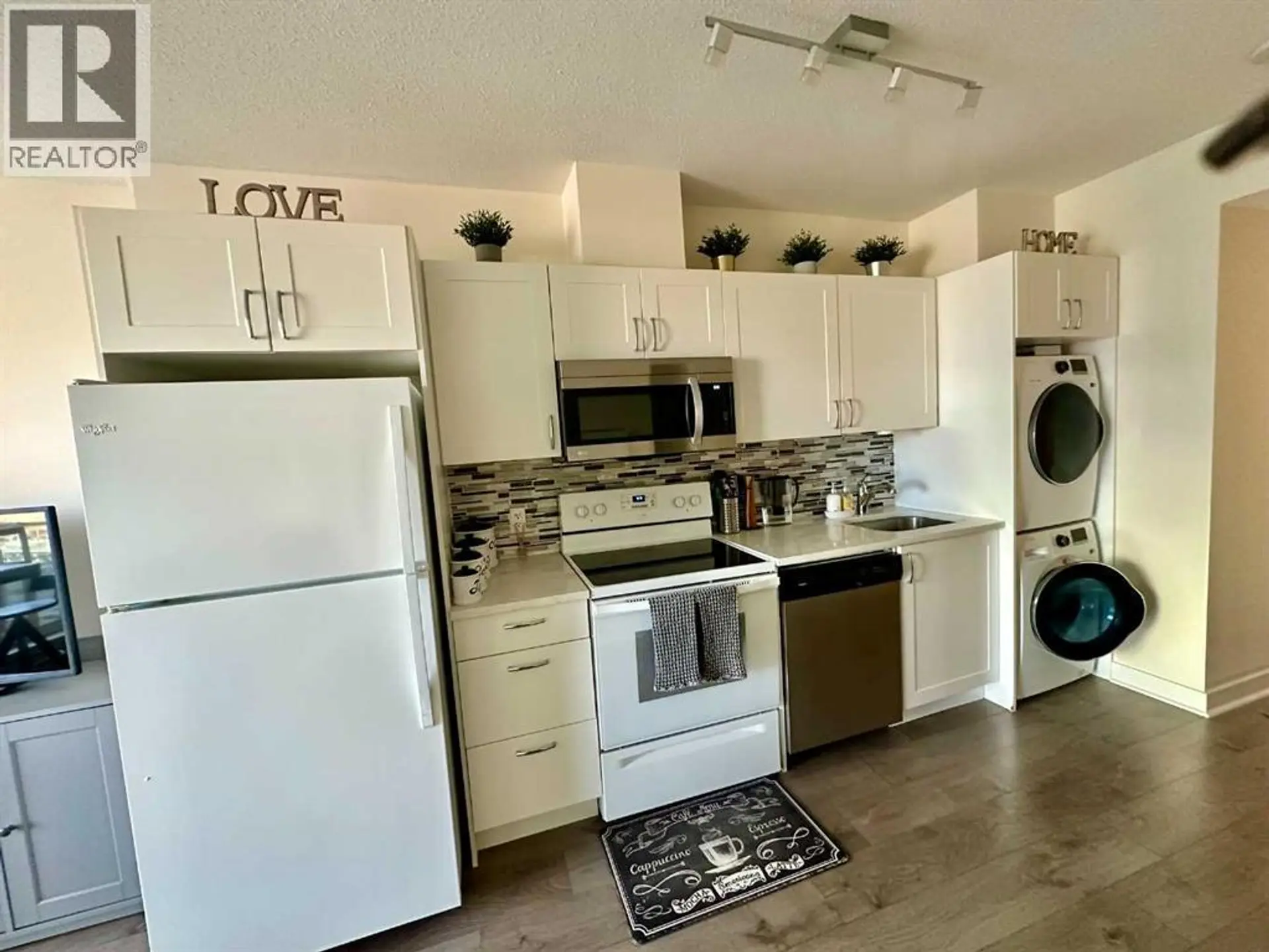 #1108 10 Brentwood Common  NW - Image 17