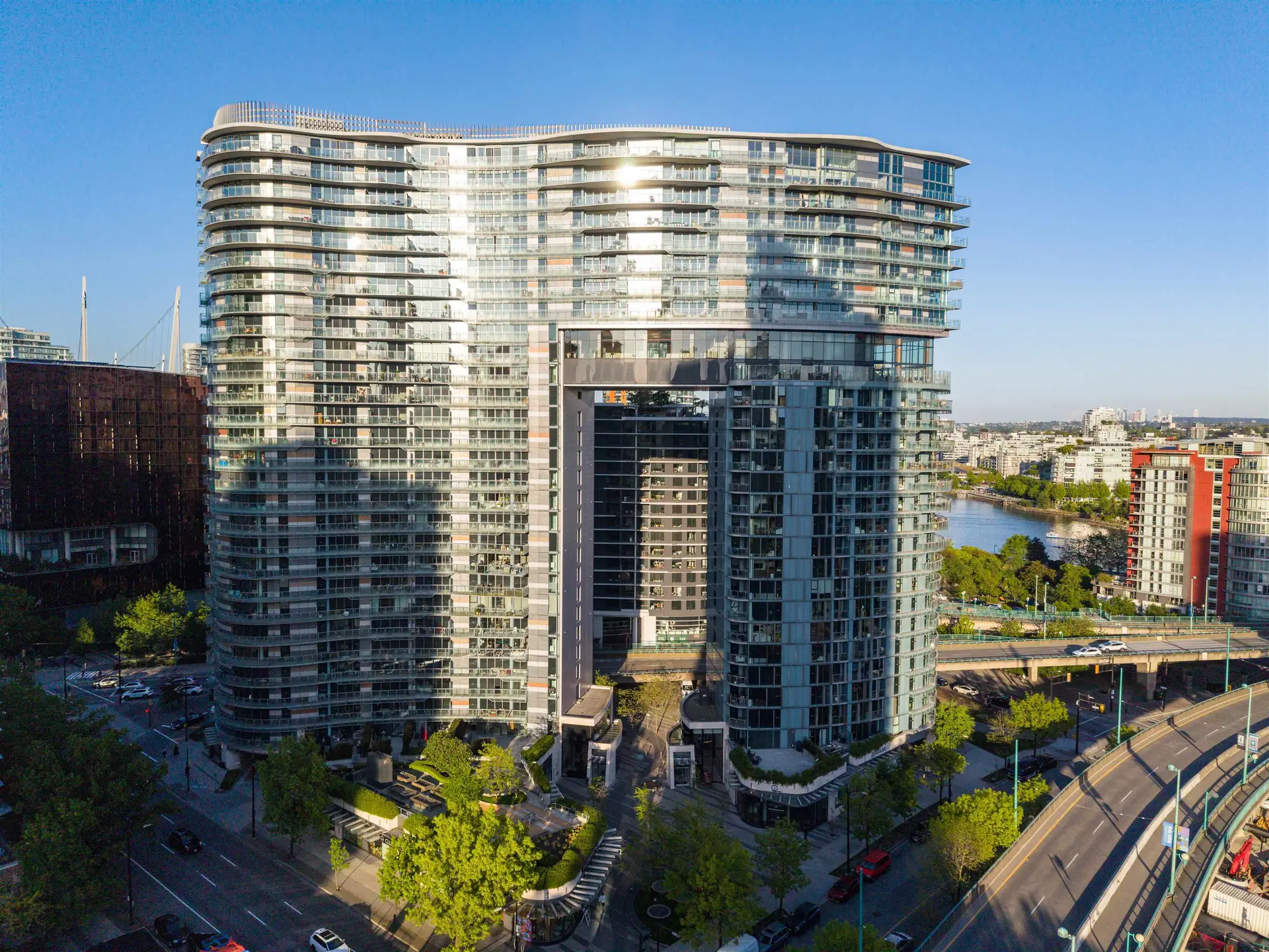 #2916 89 Nelson Street - Image 9