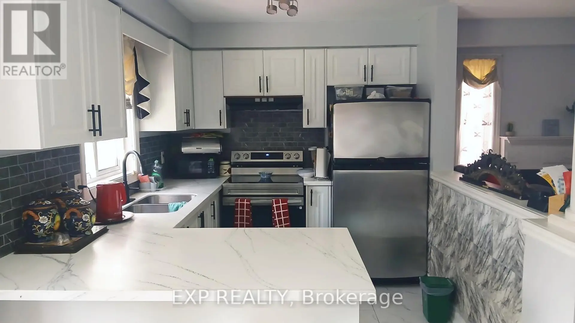 38 LIVIA HERMAN WAY - Image 3