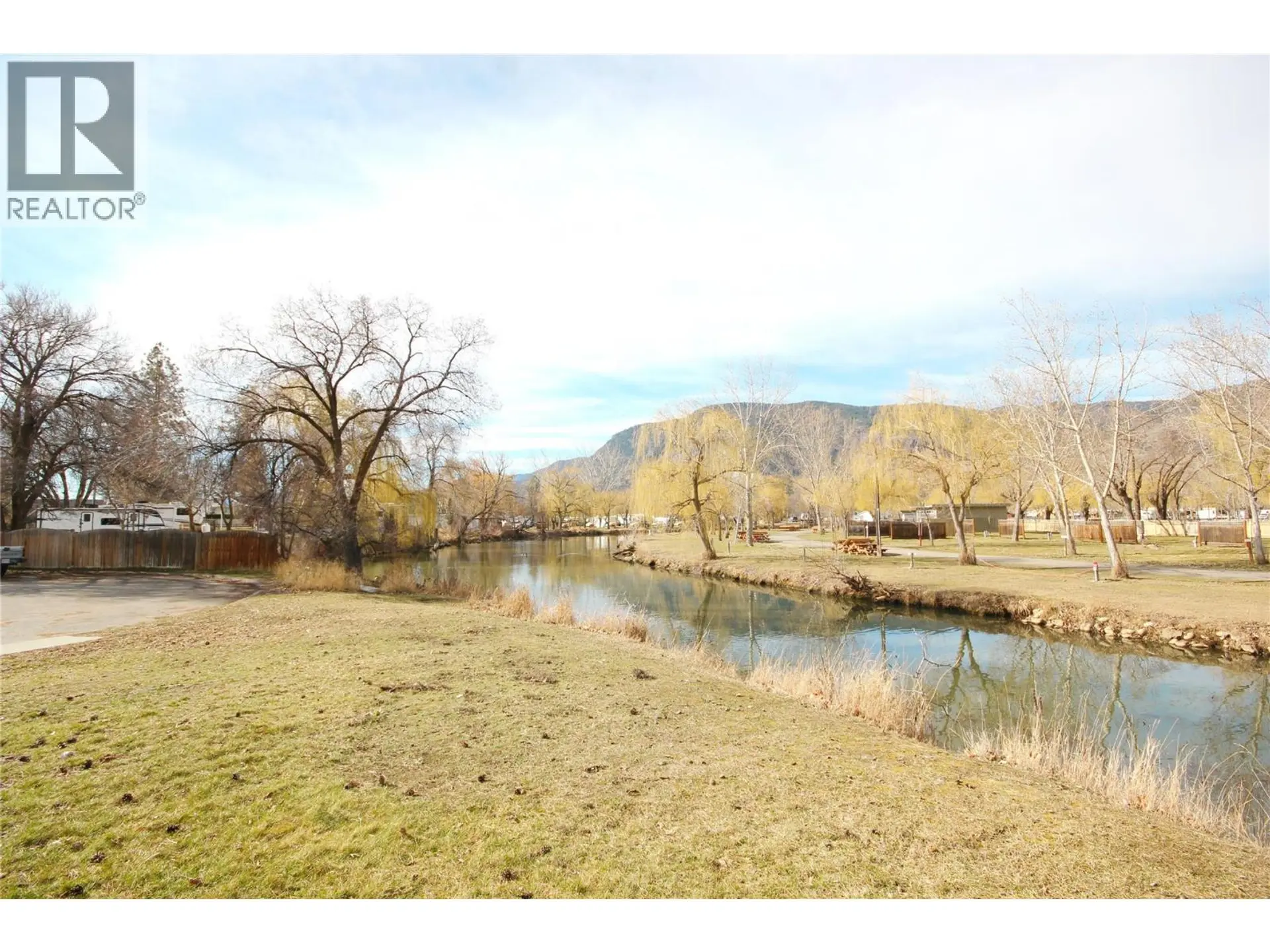 #402 150 Skaha Place - Image 16