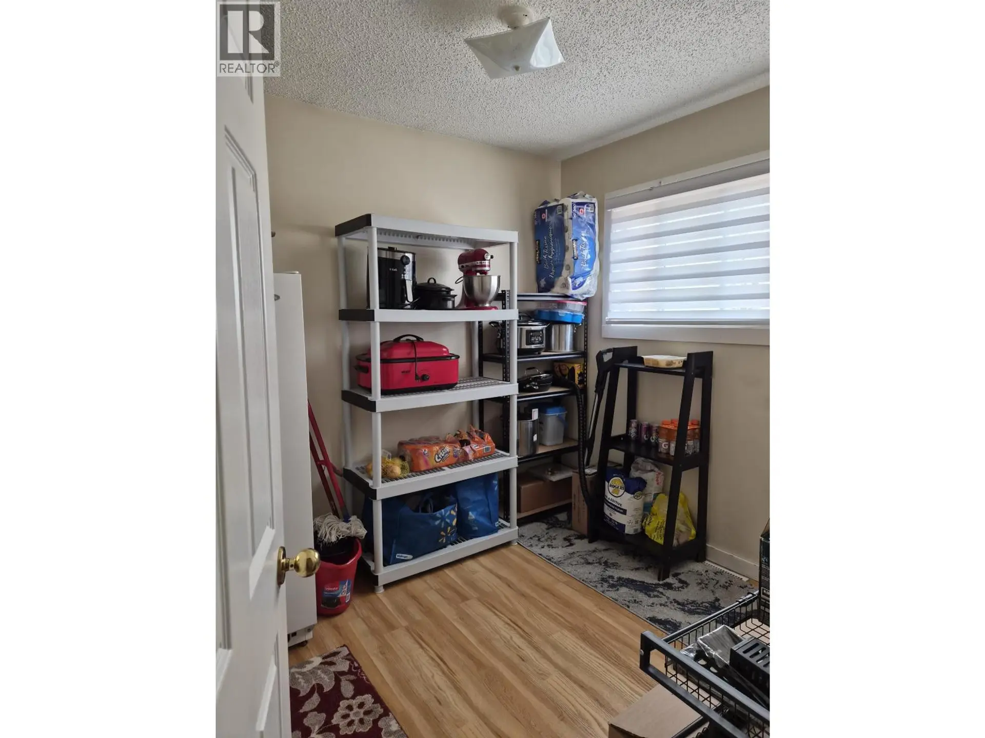 1920 HEMLOCK STREET - Image 10