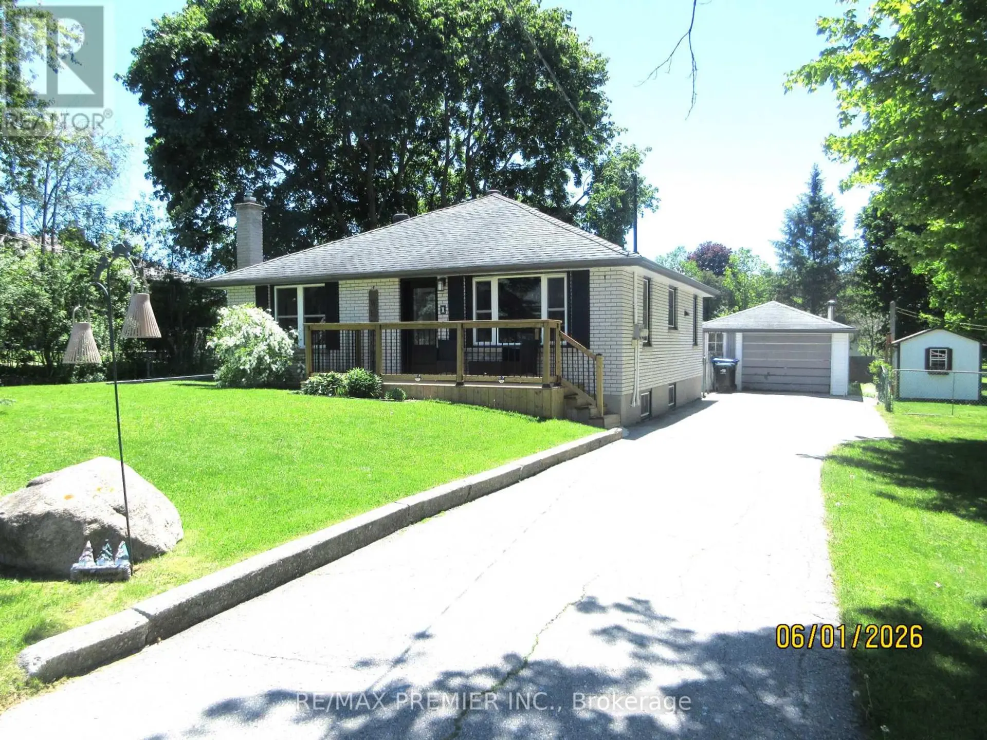 1 VICTORIA STREET W - Image 1