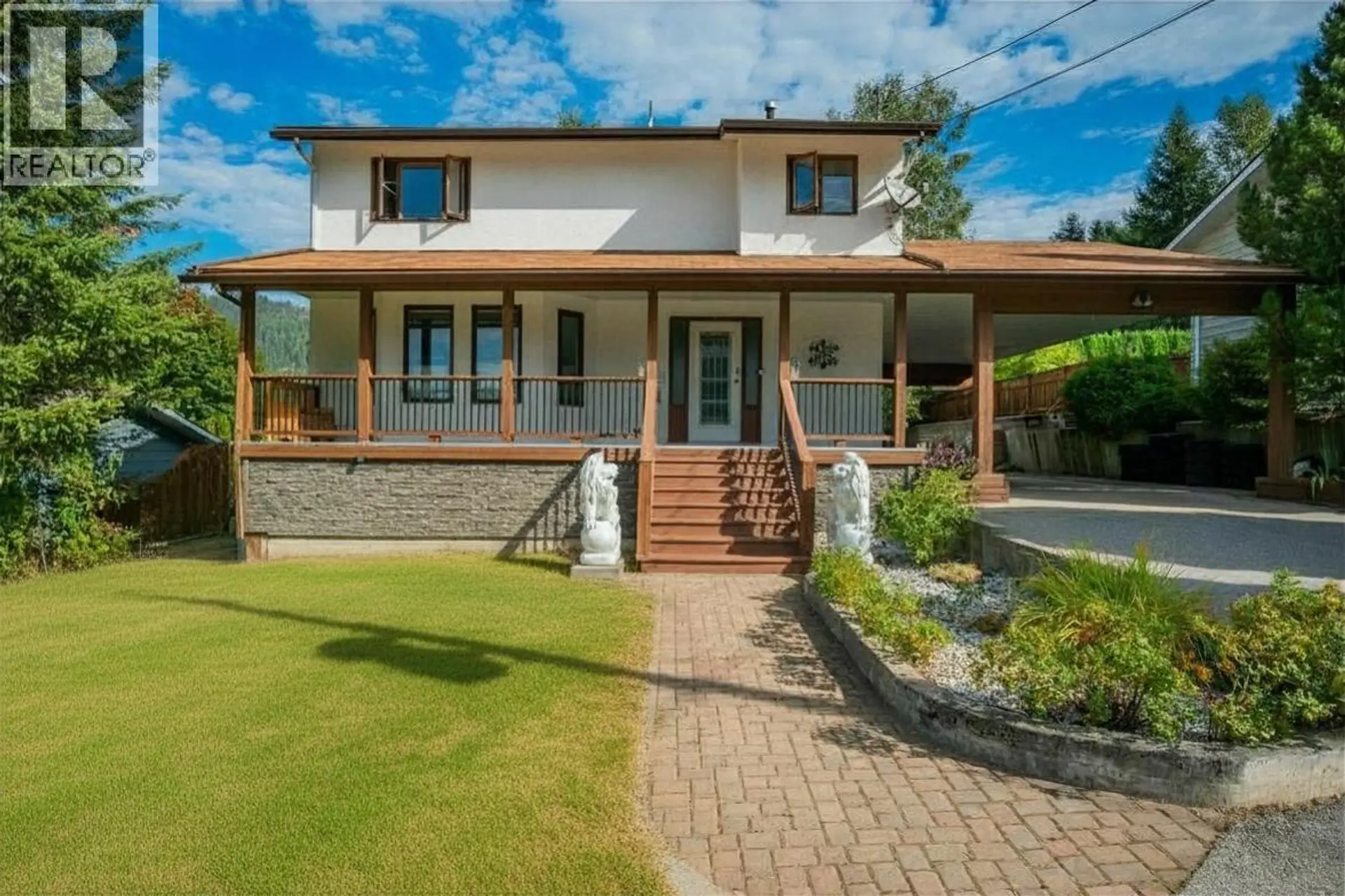 Property at 110 CEDAR Avenue, Fruitvale, BC