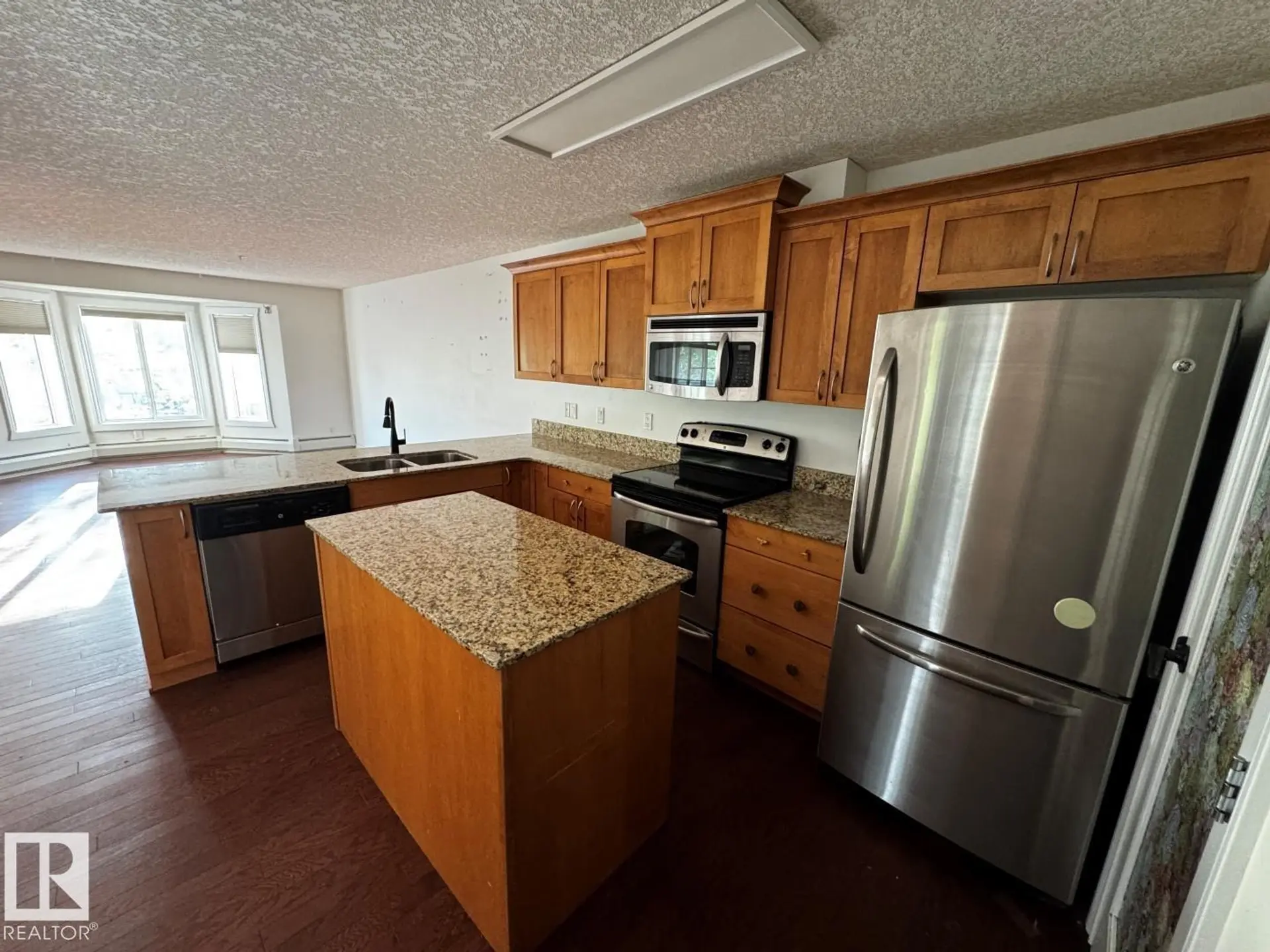 #301 10235 116 ST NW - Image 5
