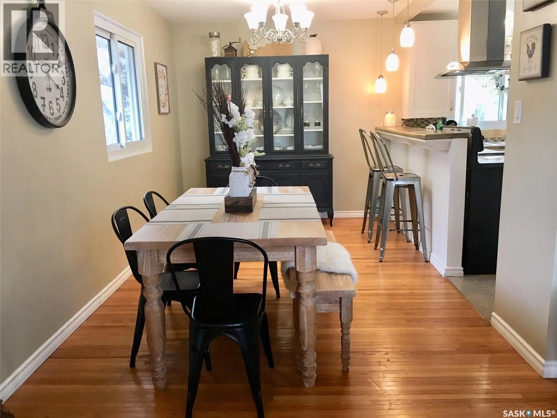 114 Gladstone AVENUE S - Image 5