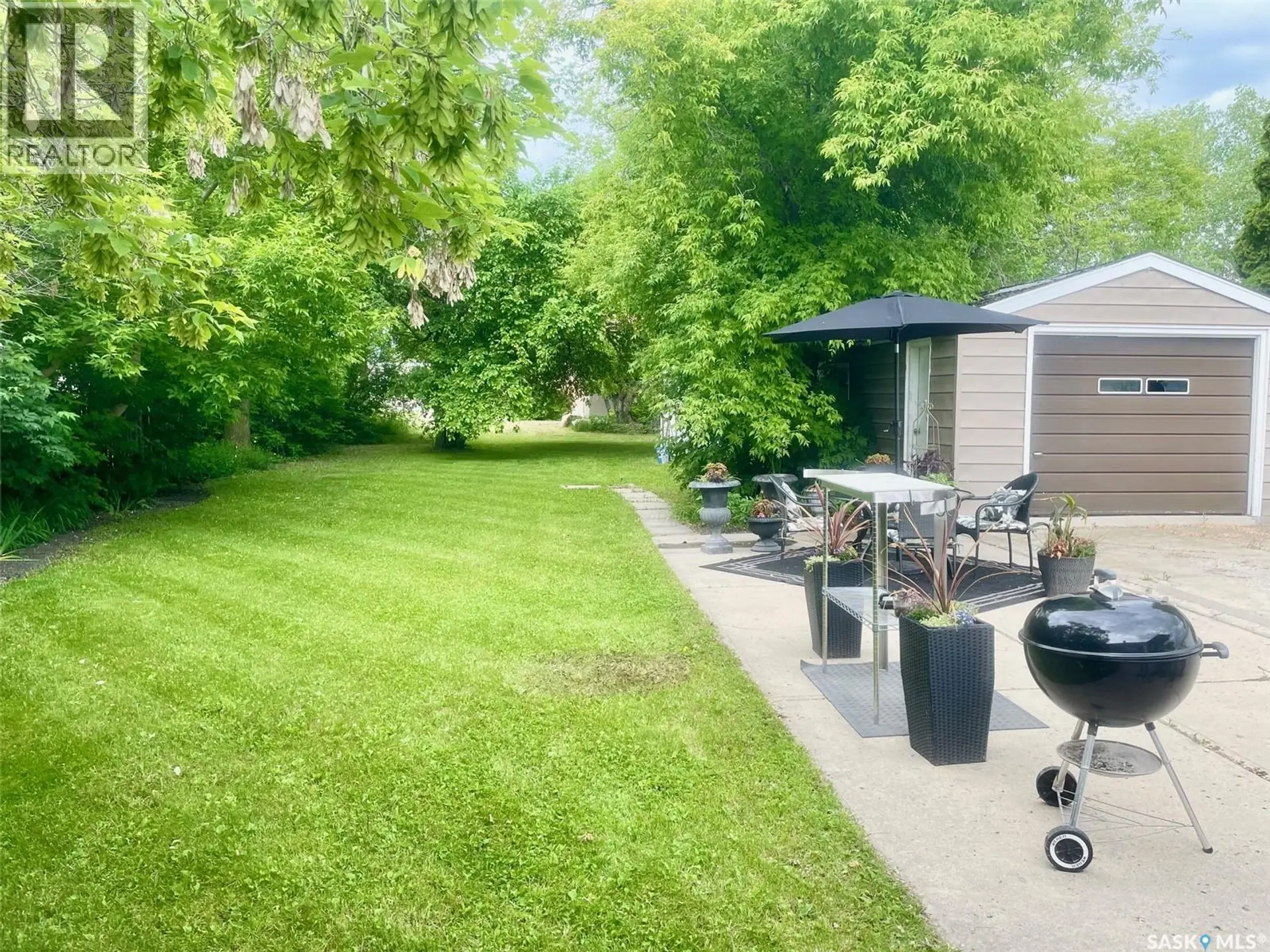 114 Gladstone AVENUE S - Image 17