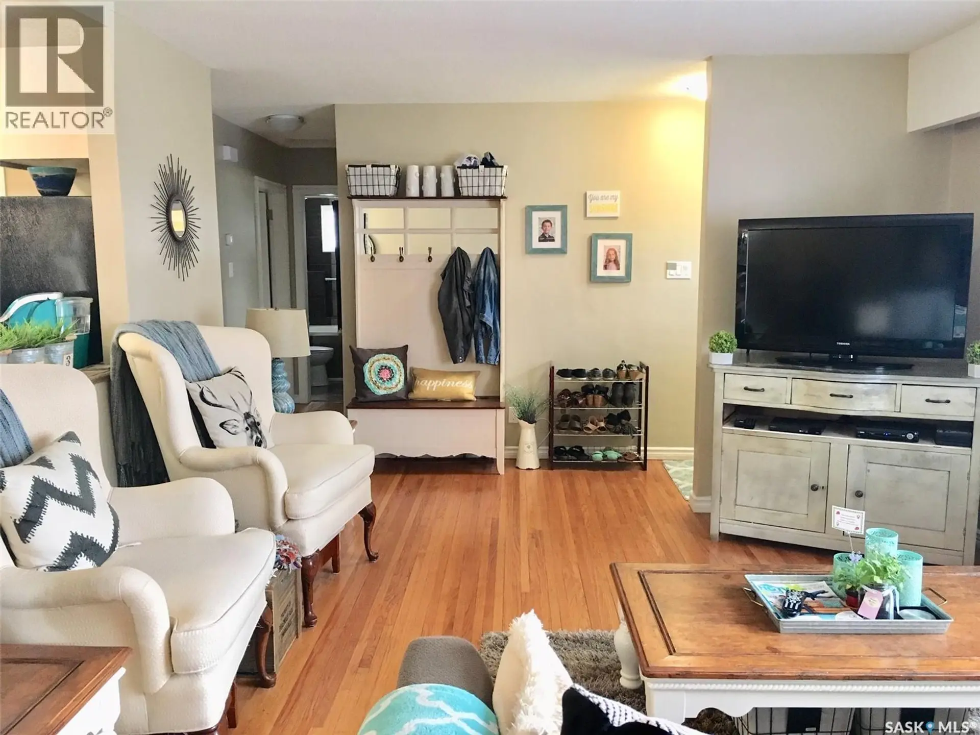 114 Gladstone AVENUE S - Image 7