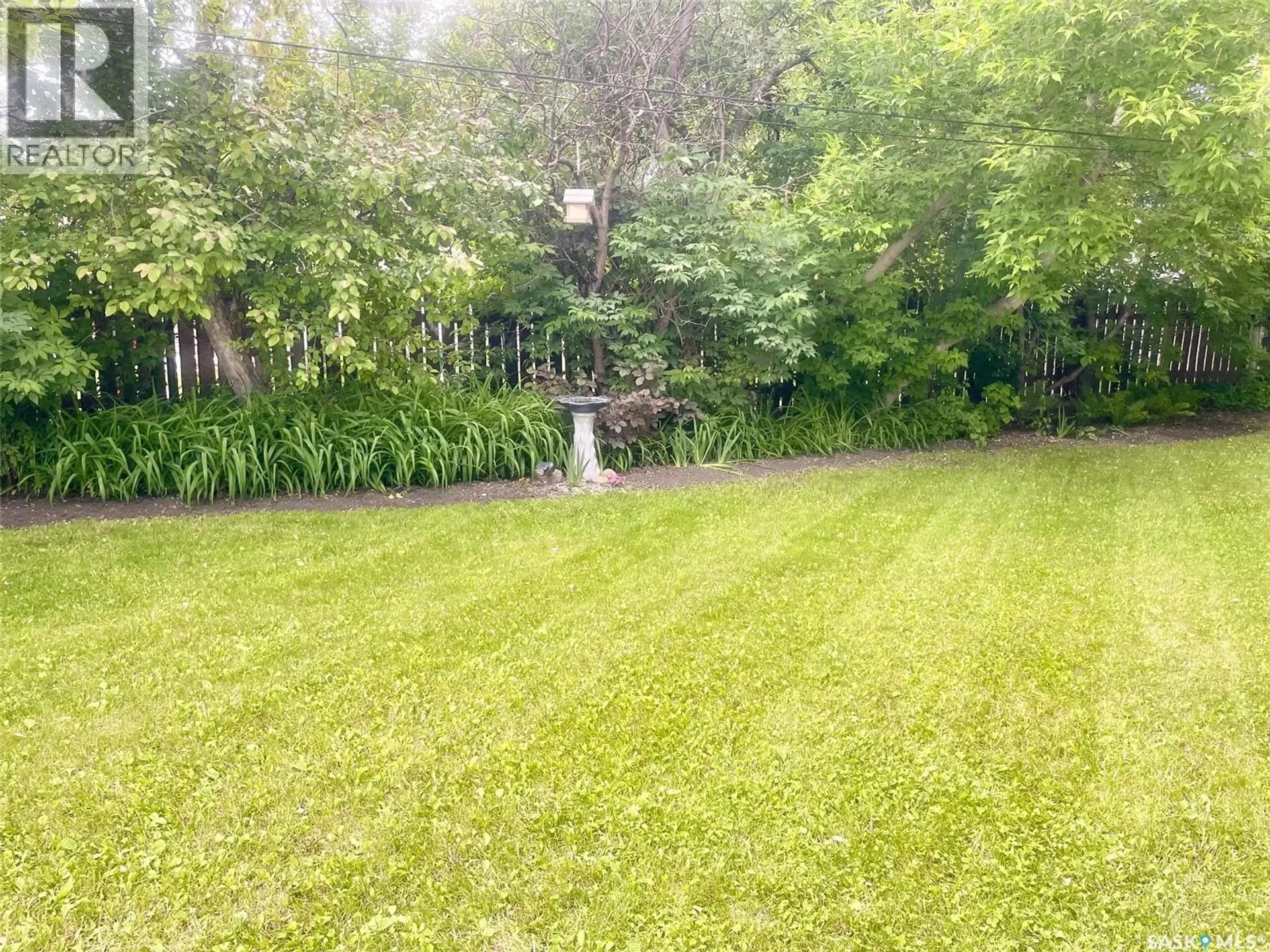 114 Gladstone AVENUE S - Image 19