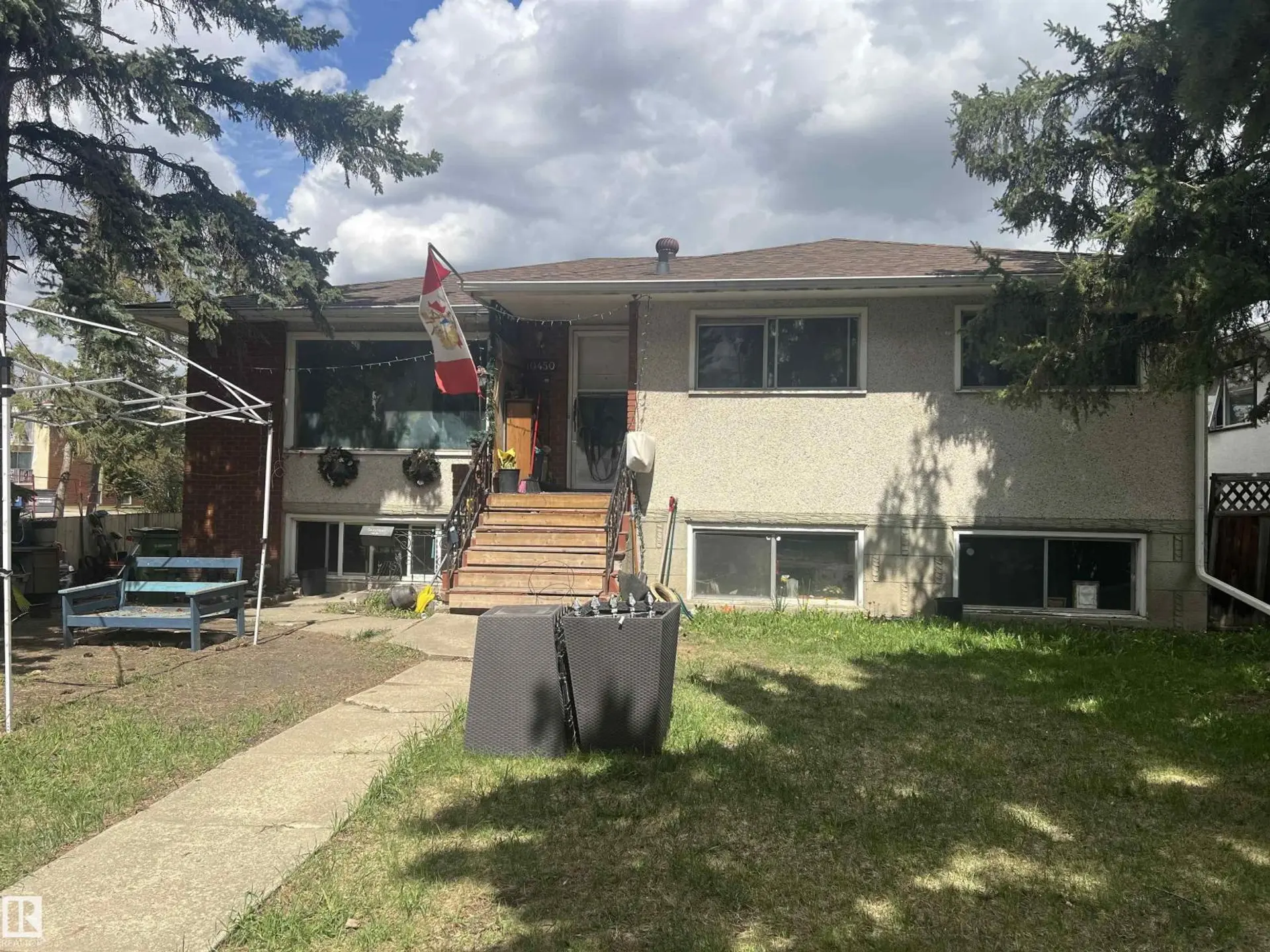 10450 69 AV NW - Image 1