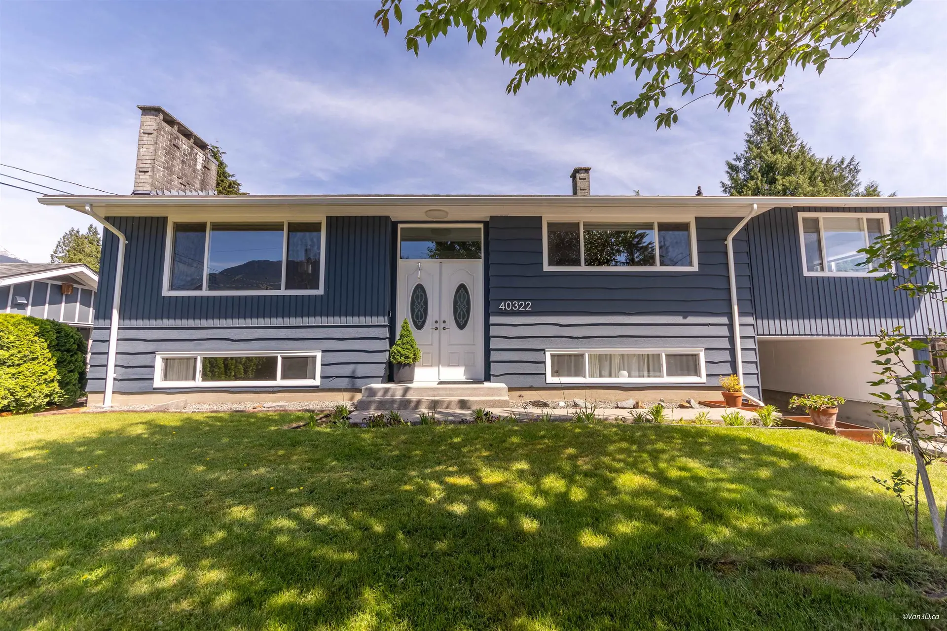 Property at 40322 Diamond Head Road, Squamish, BC