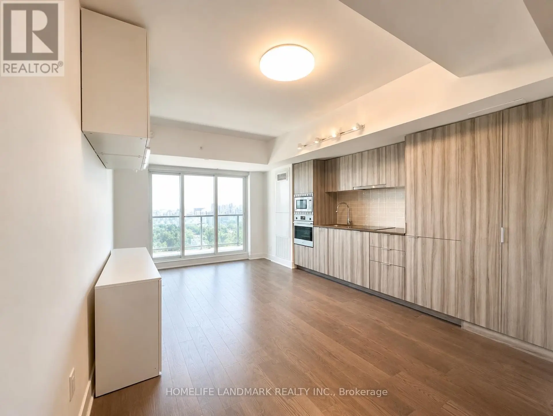 #2907 955 BAY STREET - Image 8