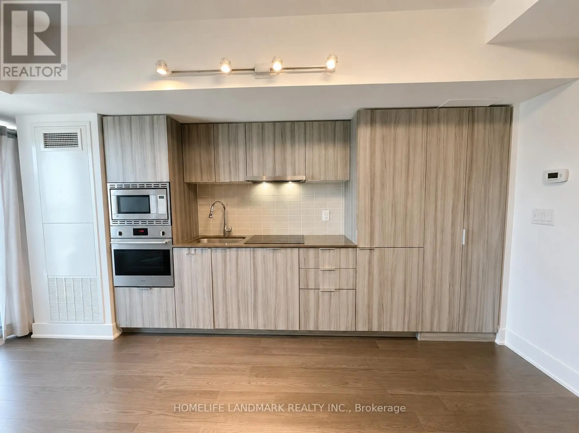 #2907 955 BAY STREET - Image 9