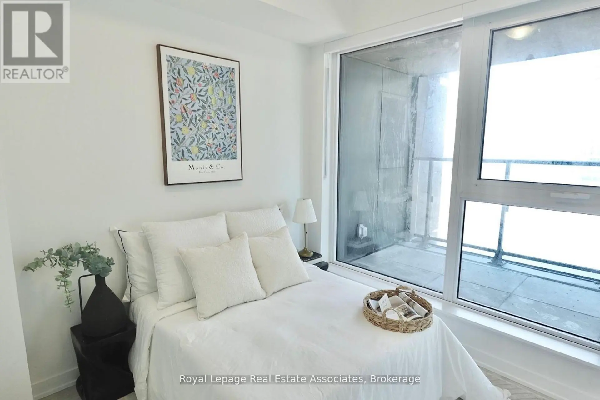 #1004 1 QUARRINGTON LANE - Image 9