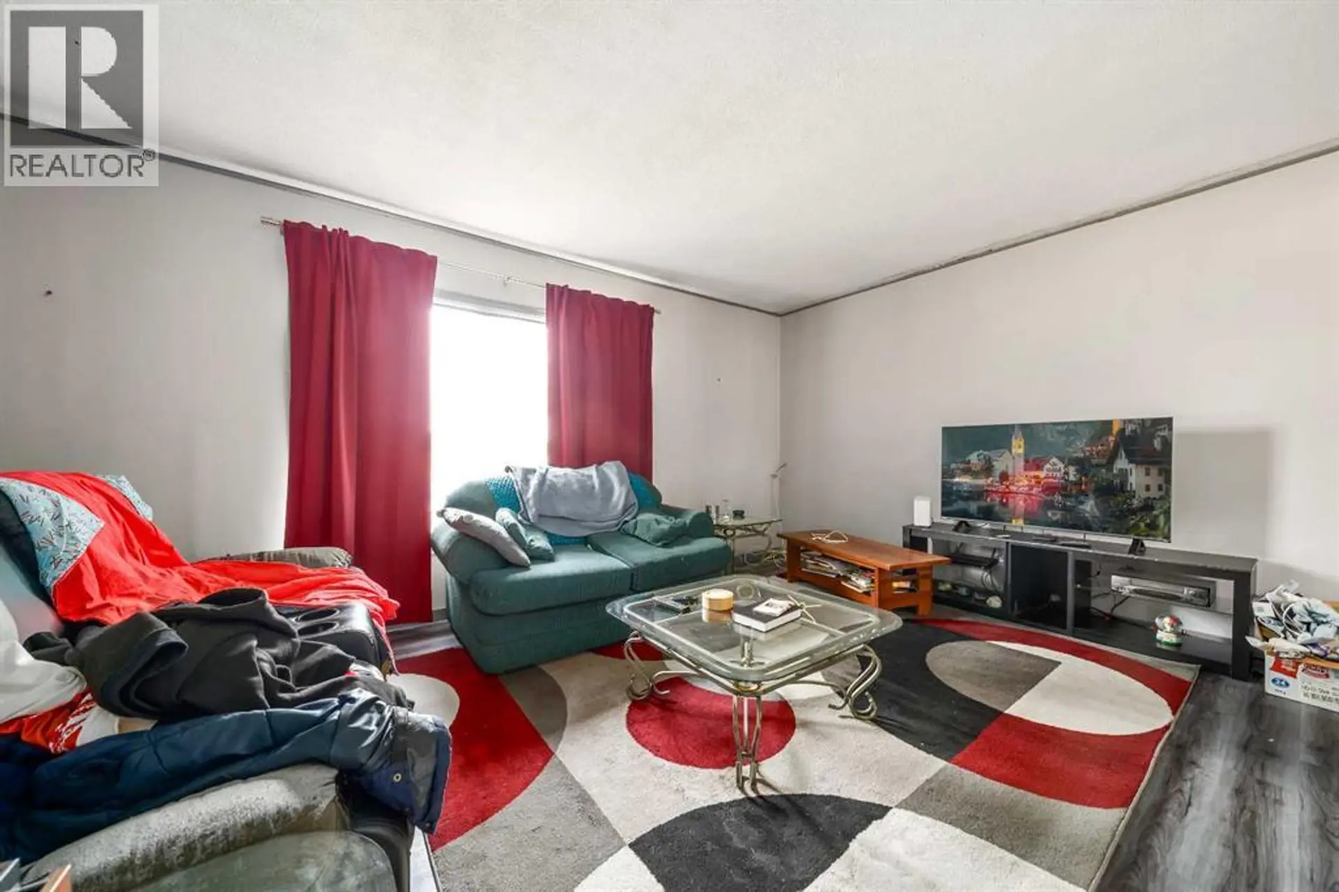 361 7 Street SW - Image 3