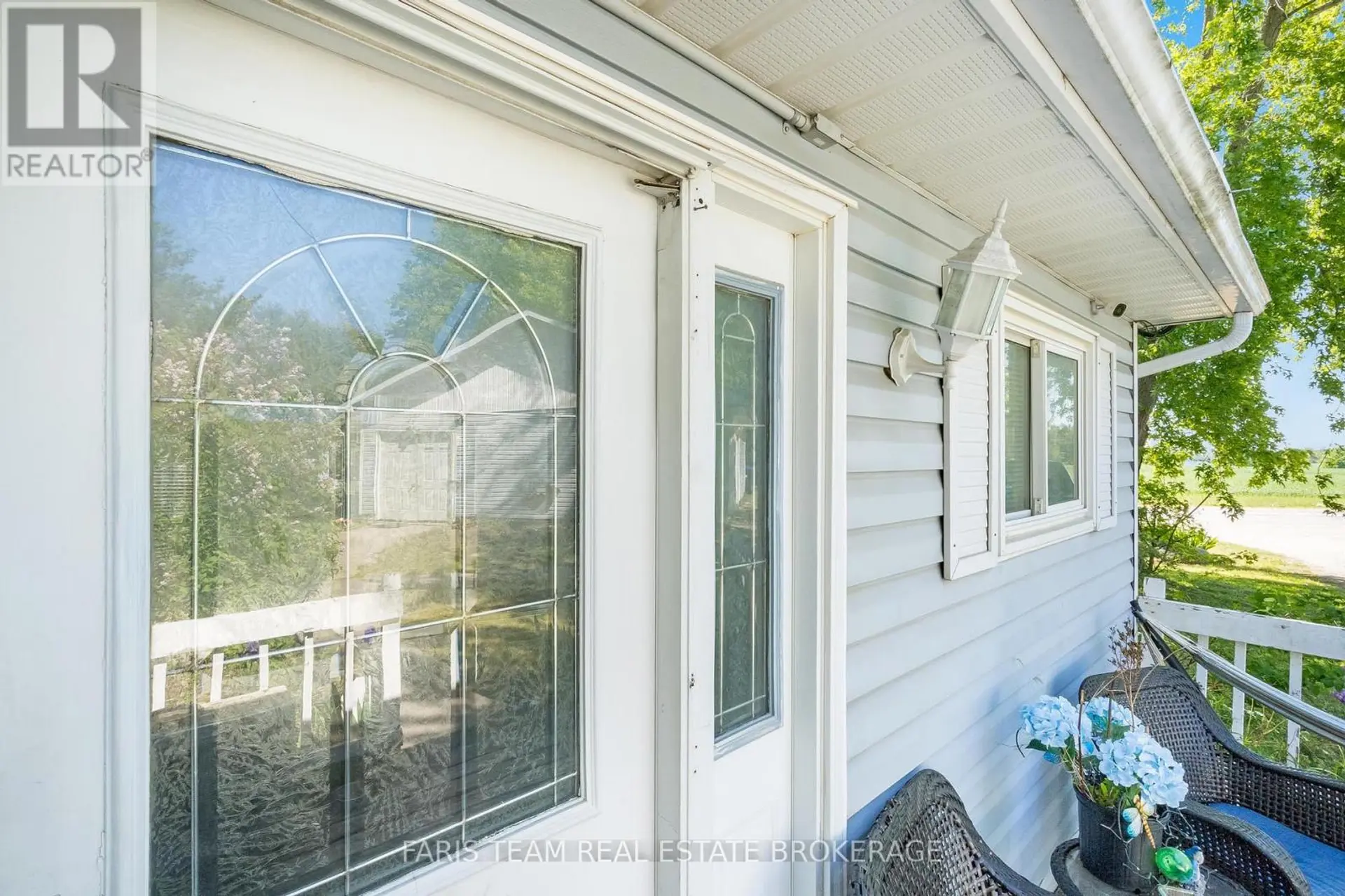 1008 RAINBOW VALLEY ROAD W - Image 3