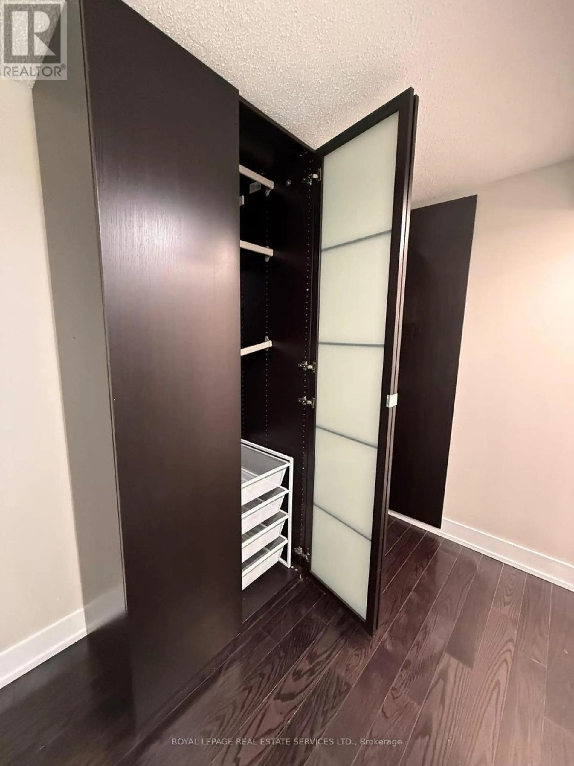 #334 200 MANITOBA STREET - Image 11