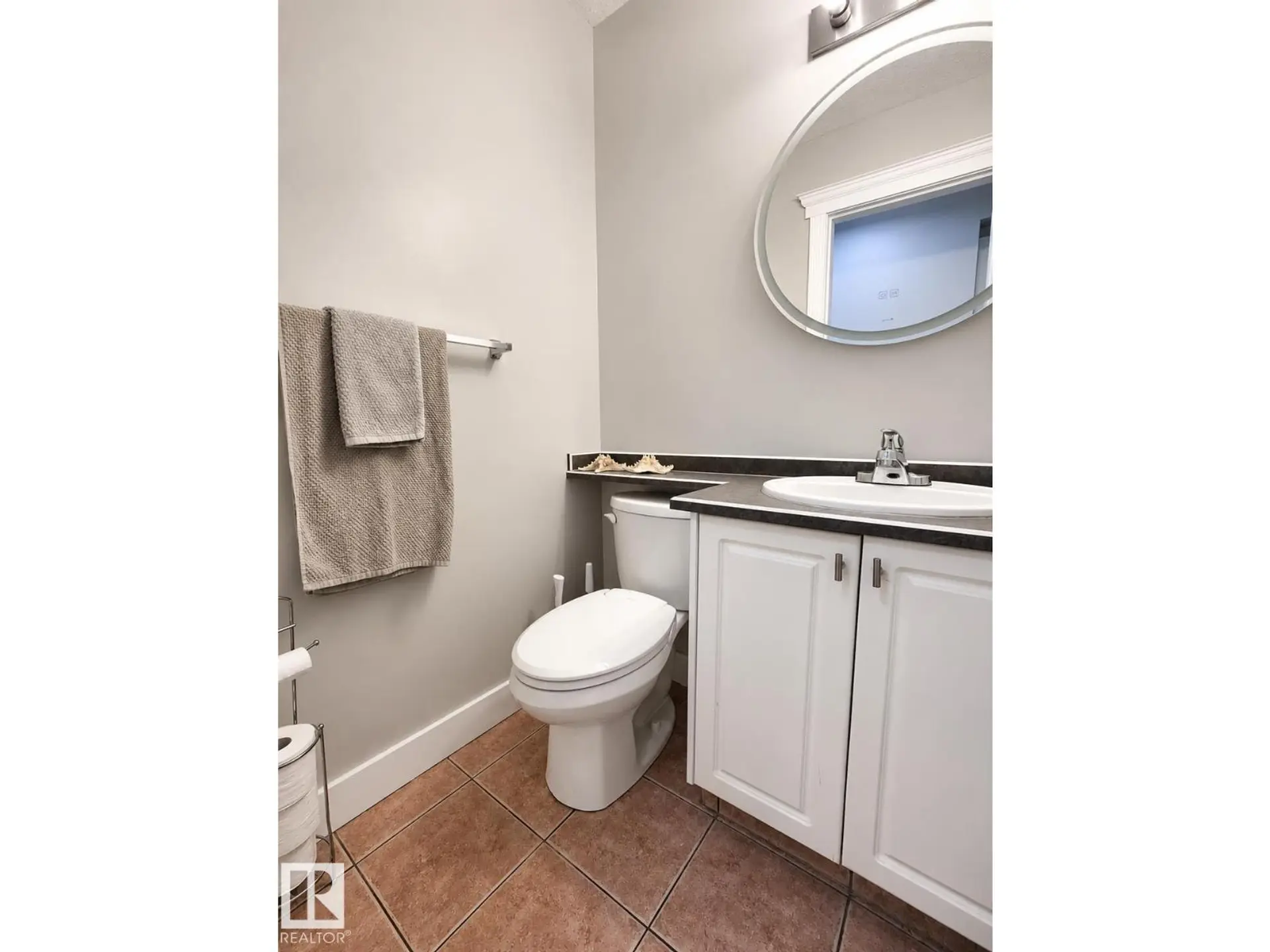 6514 19 AV NW - Image 9