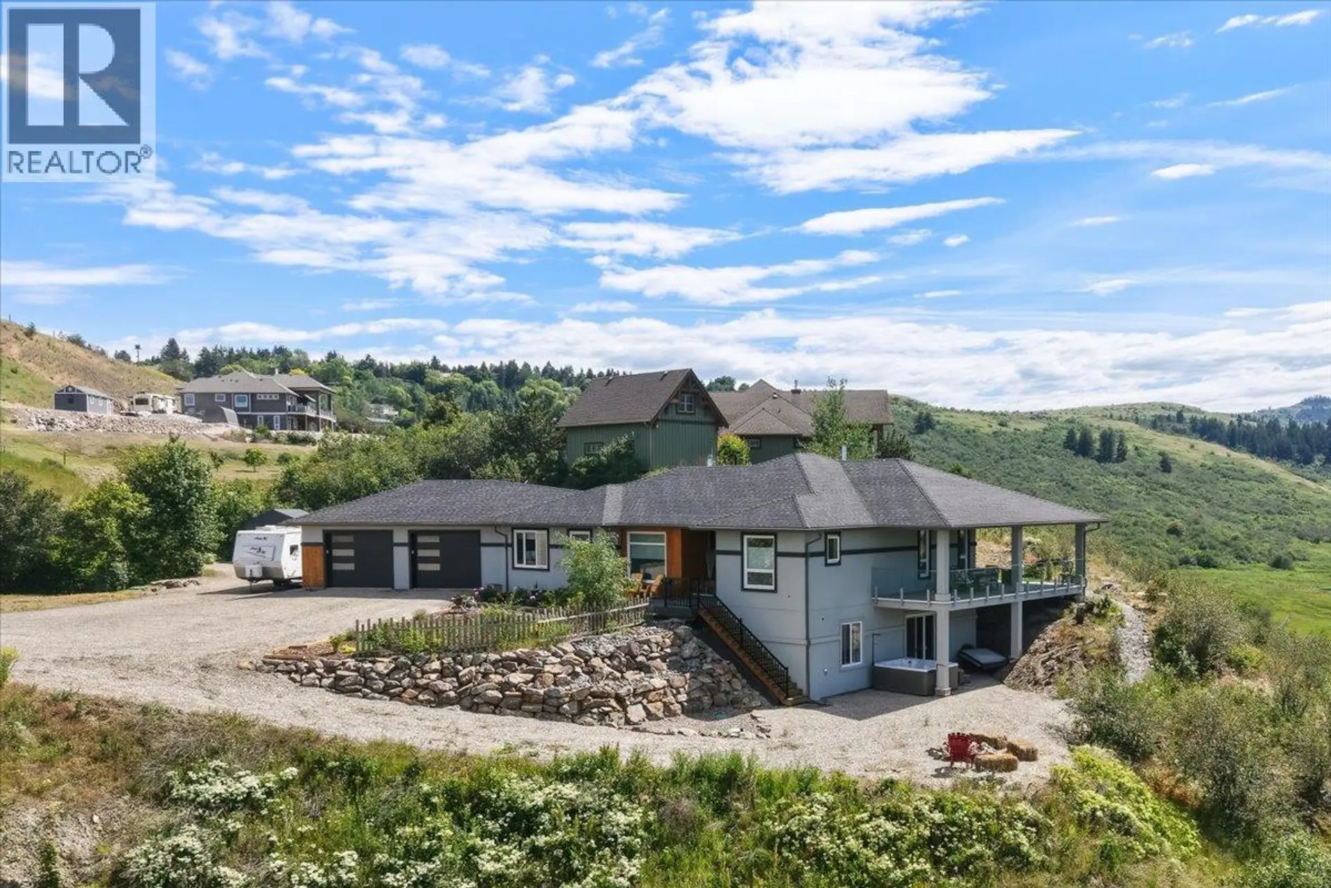 Property at 463 Golfview Place, Spallumcheen, BC