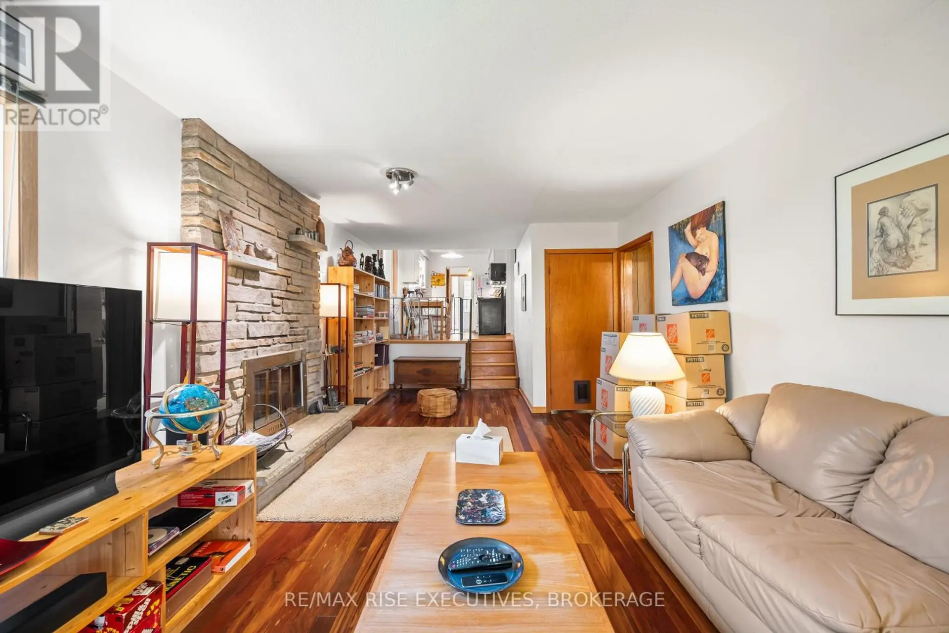 707 LAIDLAW CRESCENT - Image 13