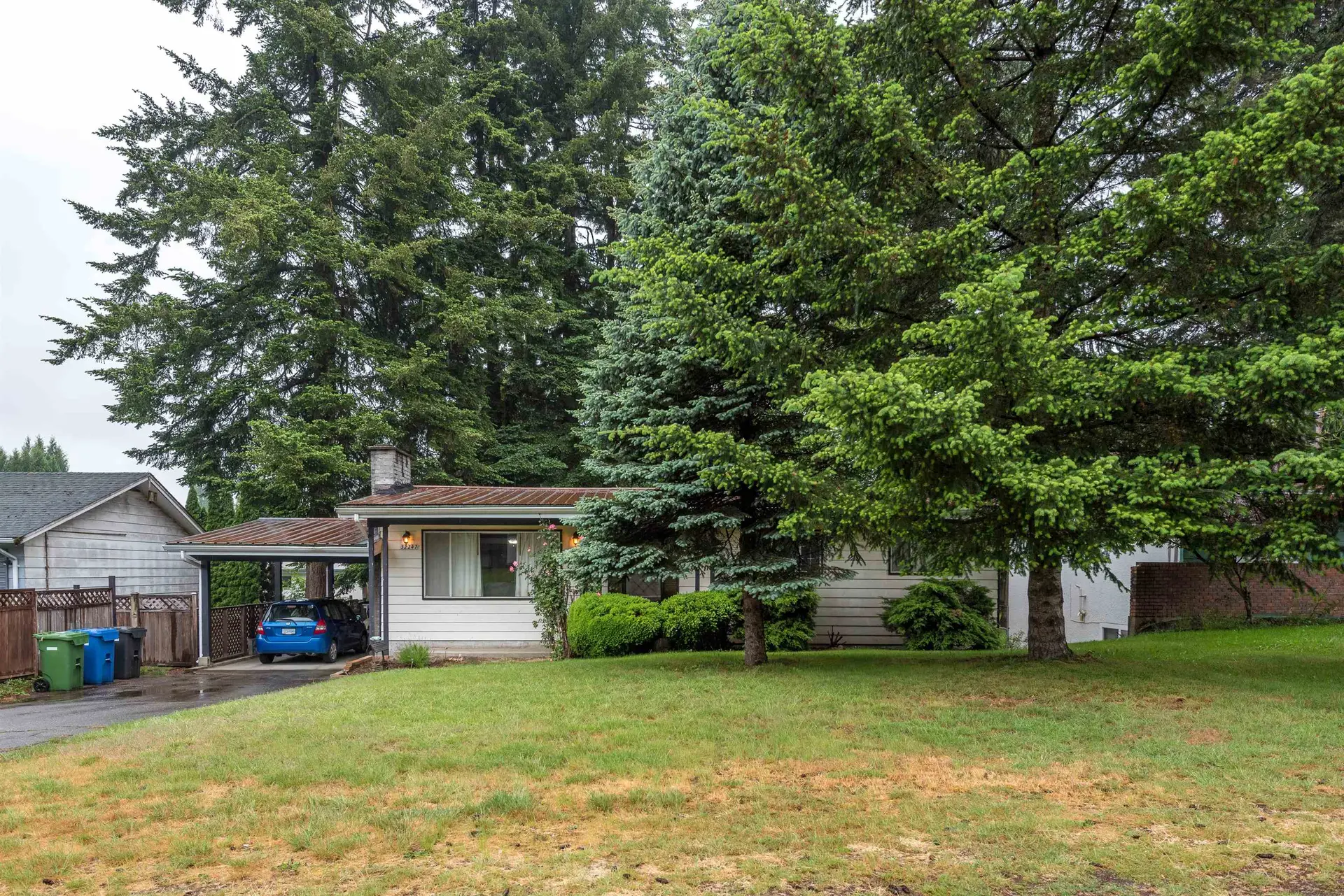 Property at 32247 Granite Avenue, Abbotsford, BC