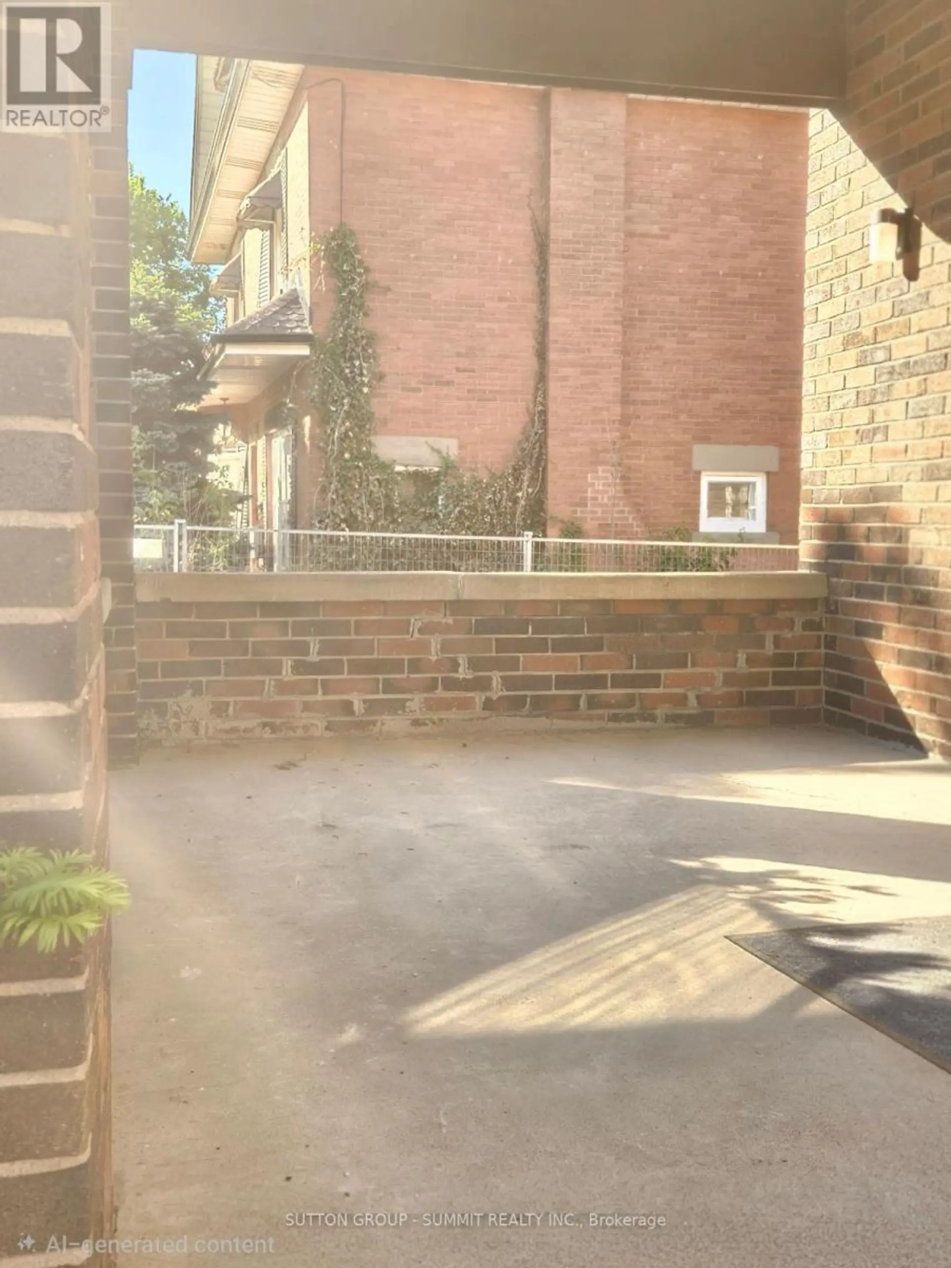 318 QUEEN STREET S - Image 10