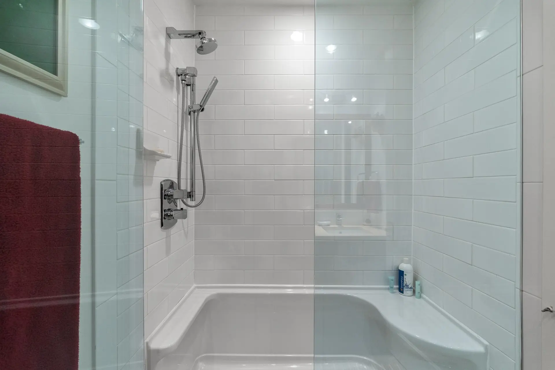 #205 6688 Royal Avenue - Image 14