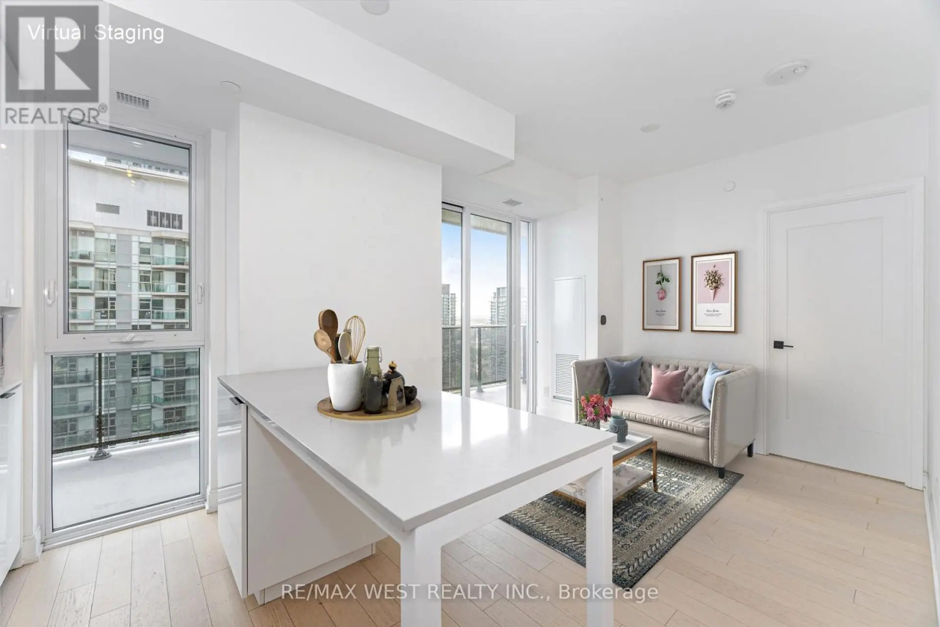 #4007 70 ANNIE CRAIG DRIVE - Image 6