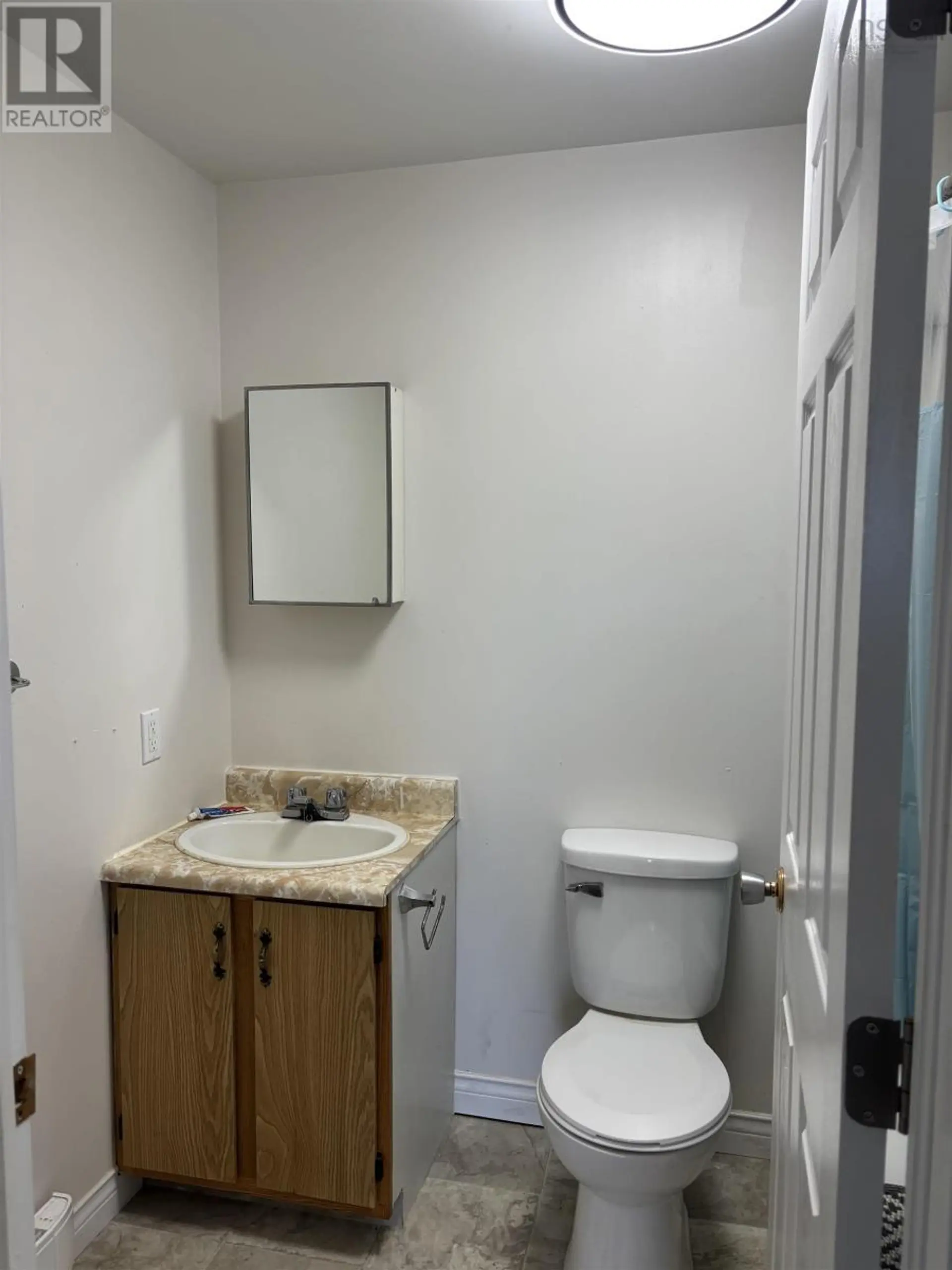 45 Mechanic Street - Image 4
