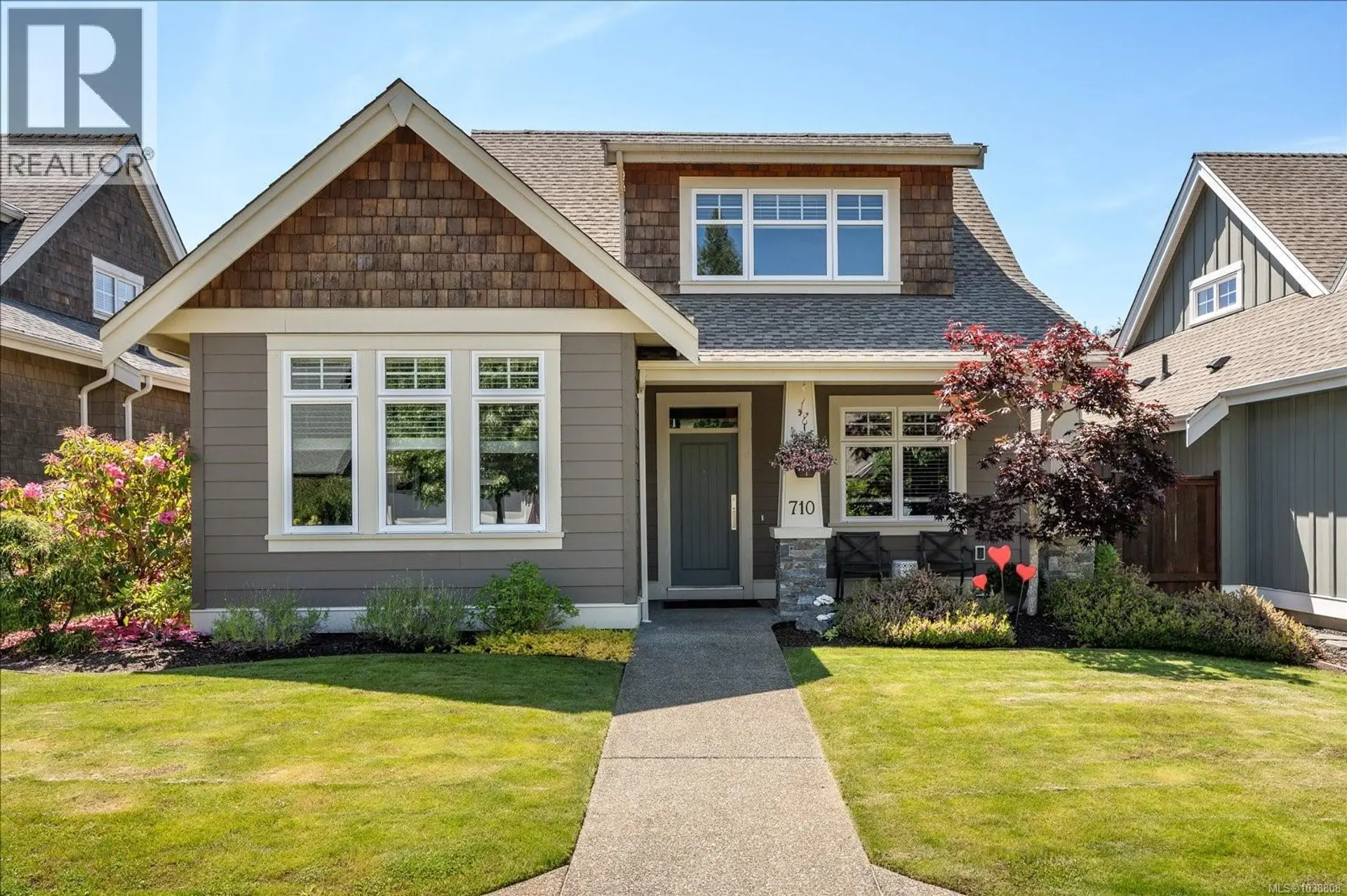 Property at 710 West Ridge Way, Qualicum Beach, BC