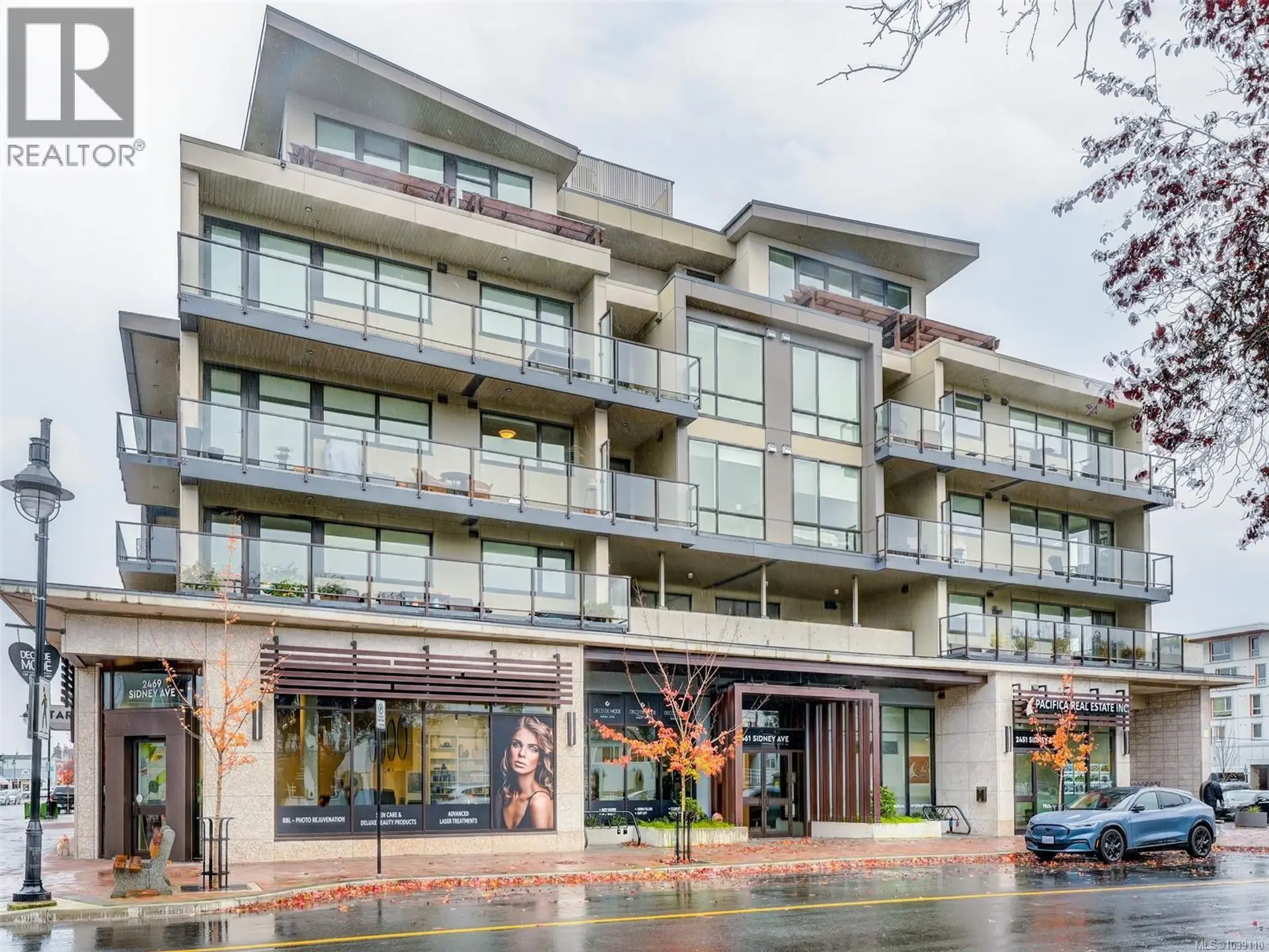 Property at #412 2461 Sidney Ave, Sidney, BC