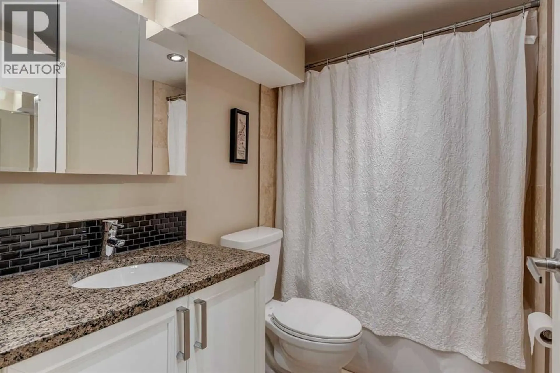 #6E 133 25 Avenue SW - Image 12