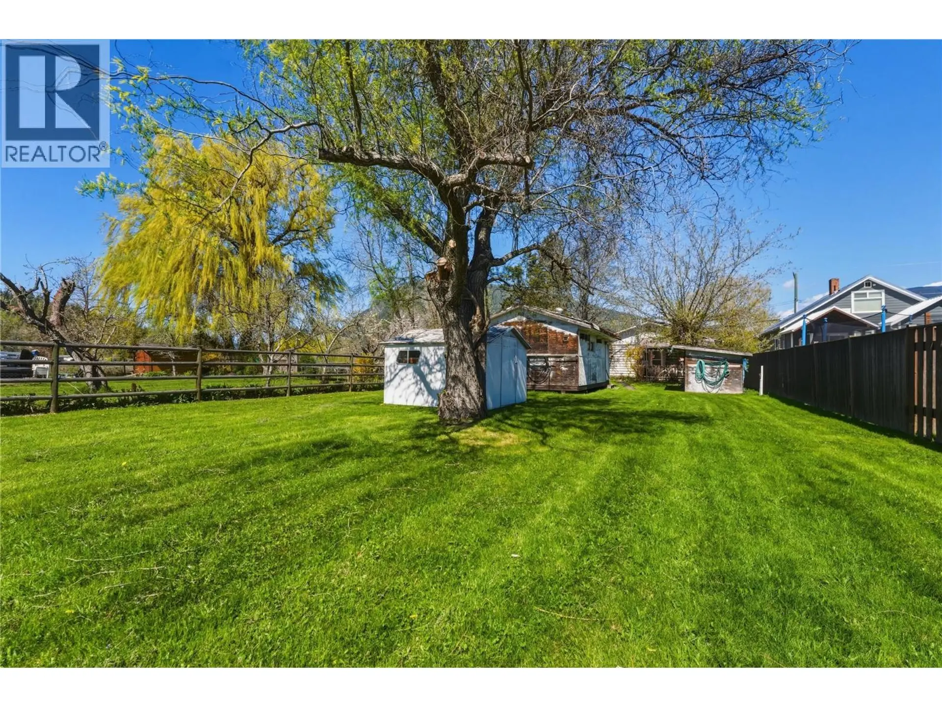 Property at 4760 Canoe Beach Drive Drive NE, Salmon Arm, BC