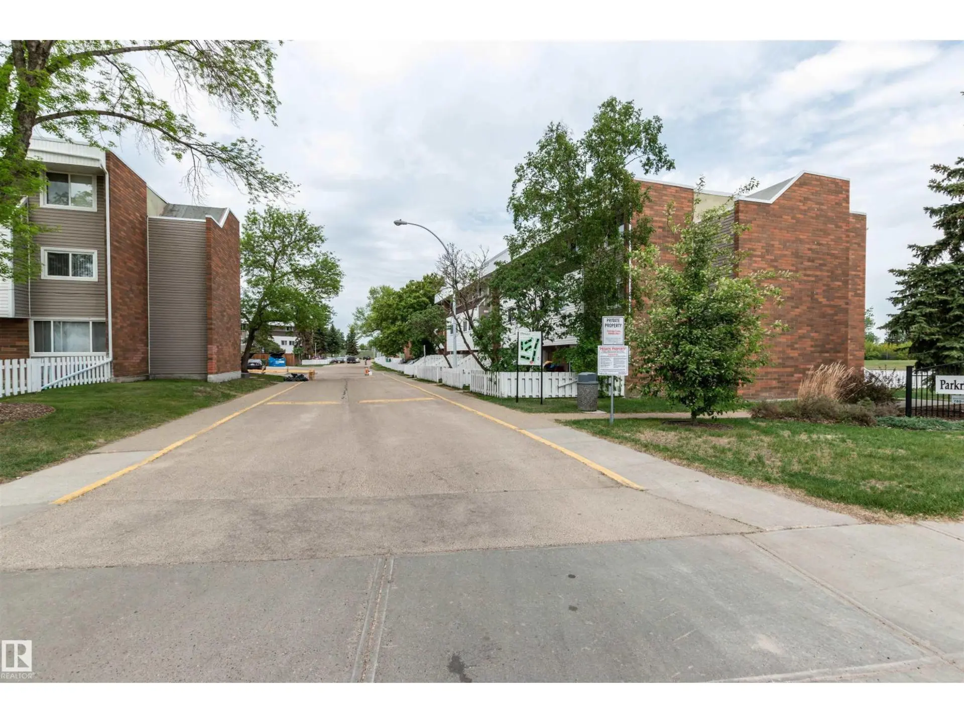 #408 2908 116A AV NW - Image 13