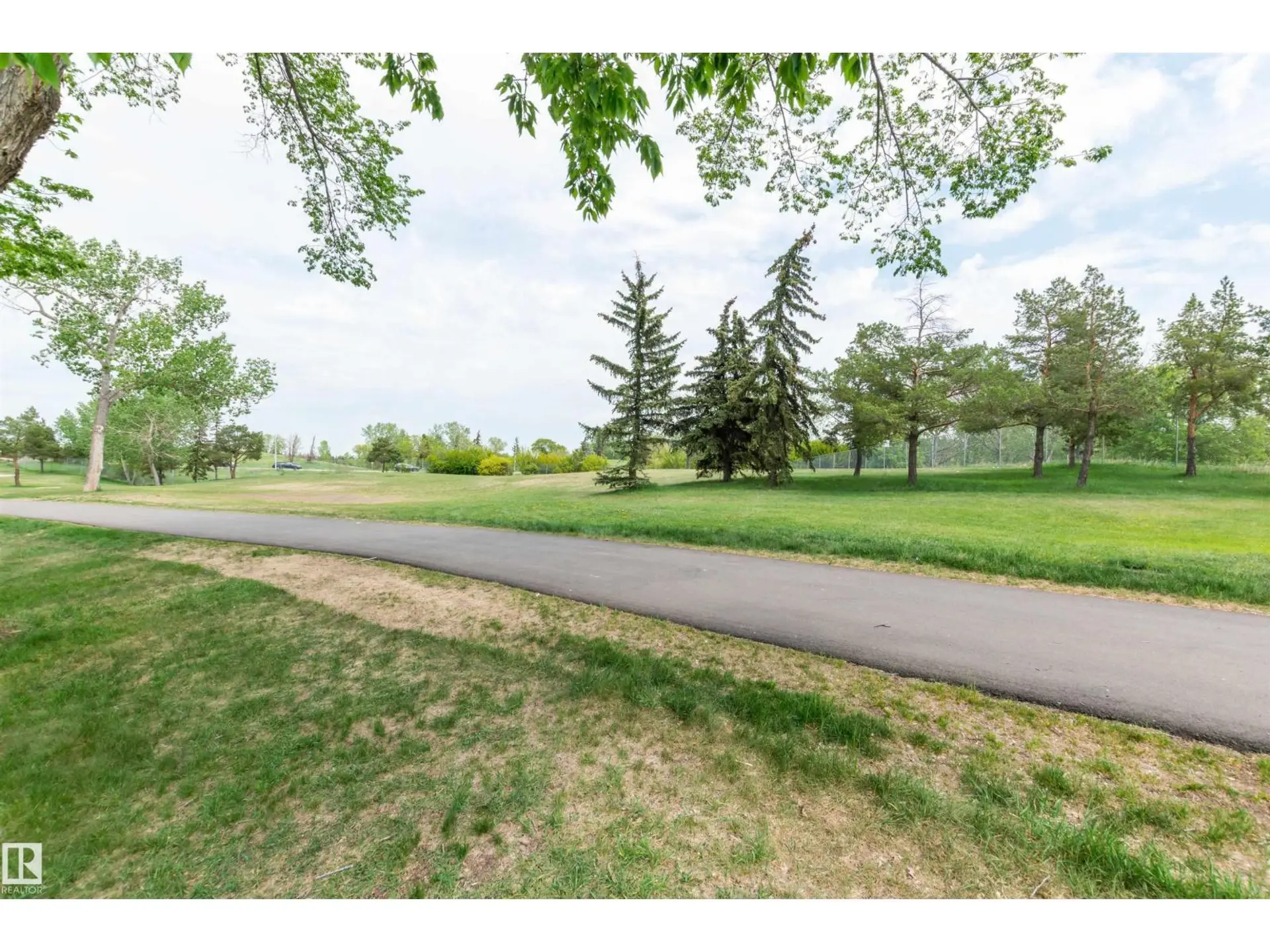 #408 2908 116A AV NW - Image 16